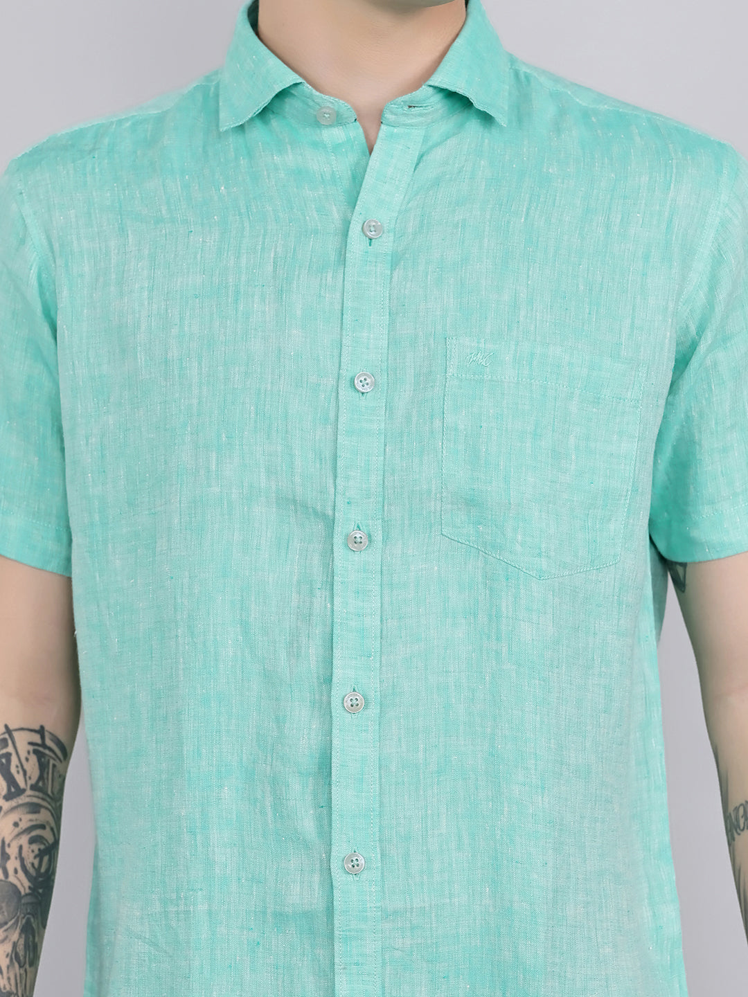 Men Green Solid Collar Half Sleeve Shirt