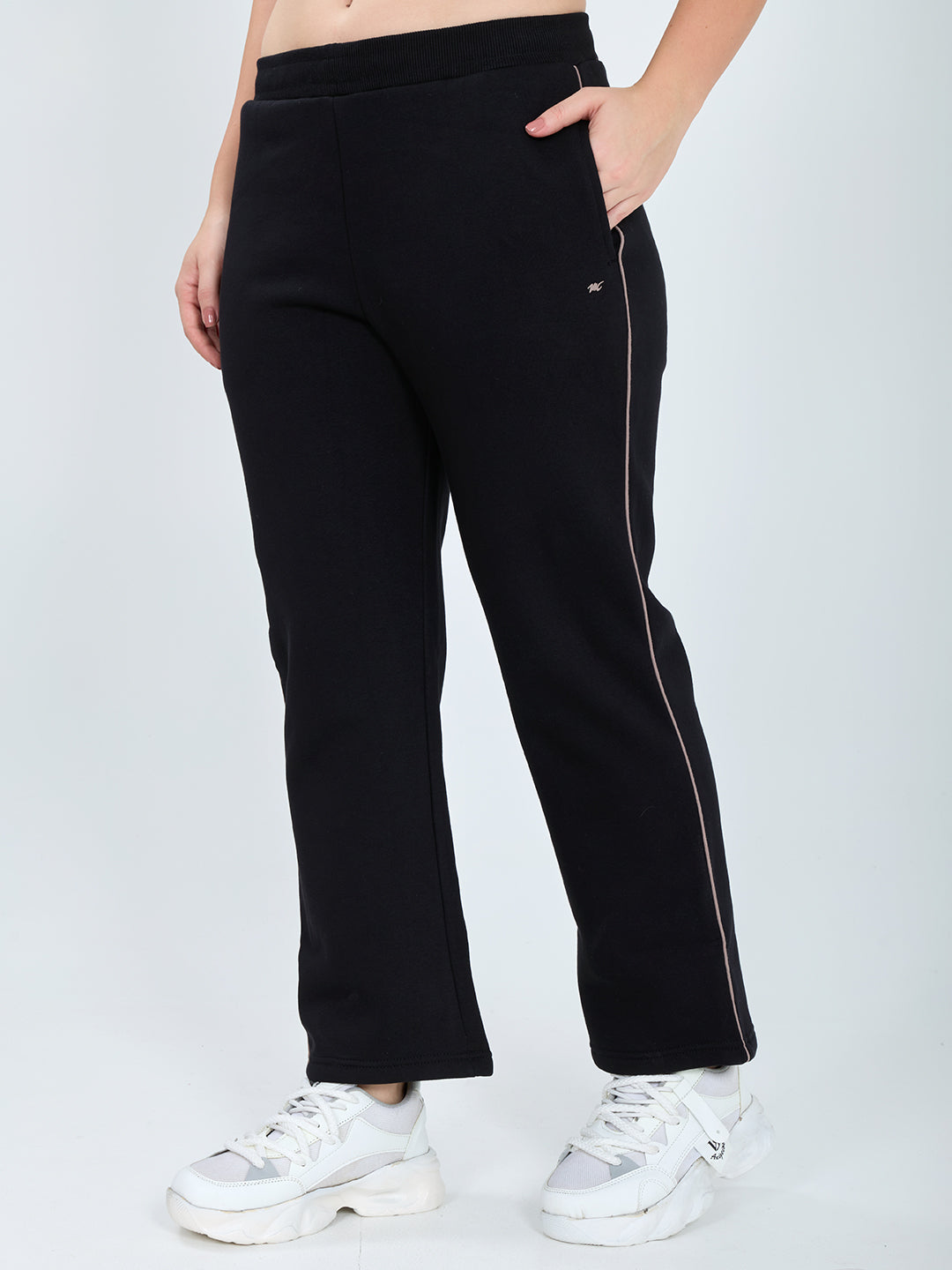 Women Black Solid Regular Fit Winter Lower