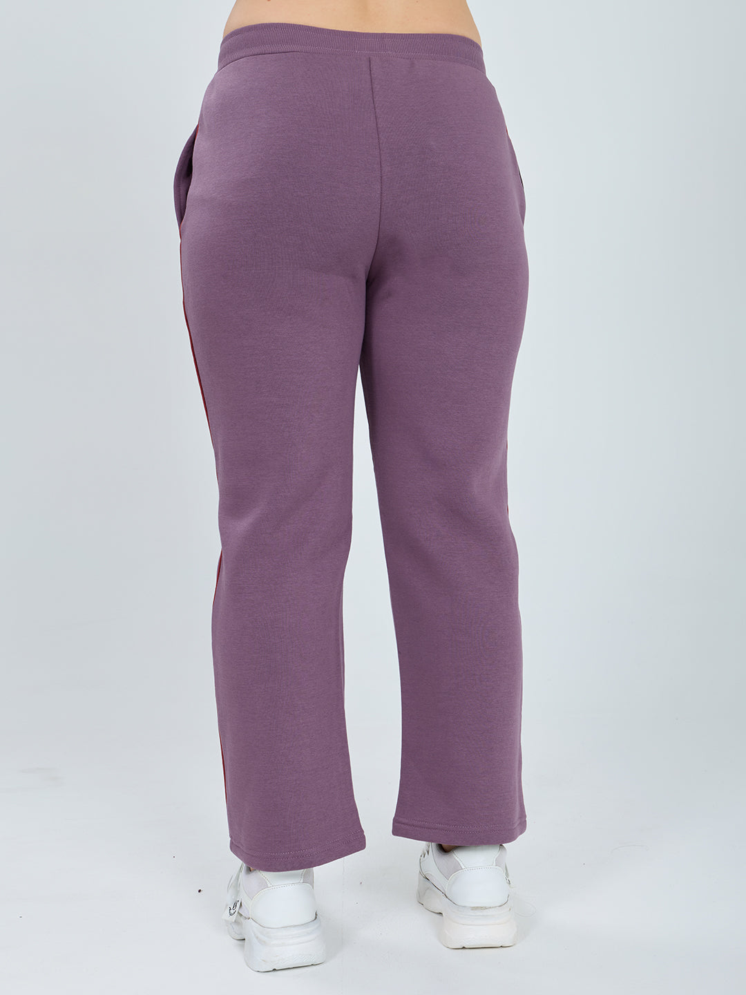 Women Mauve Solid Regular Fit Winter Lower