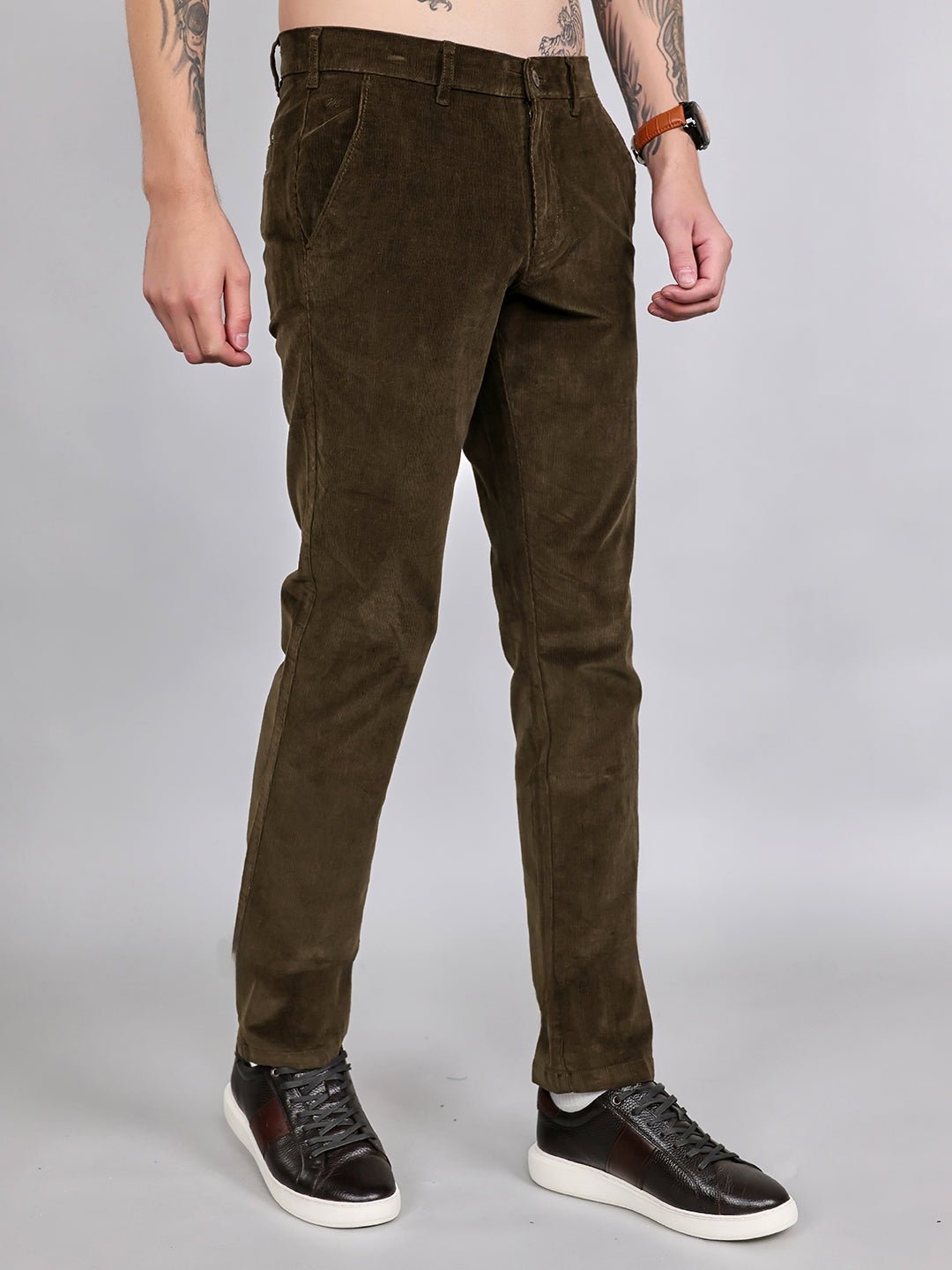 Men Olive Solid Slim Fit Trouser