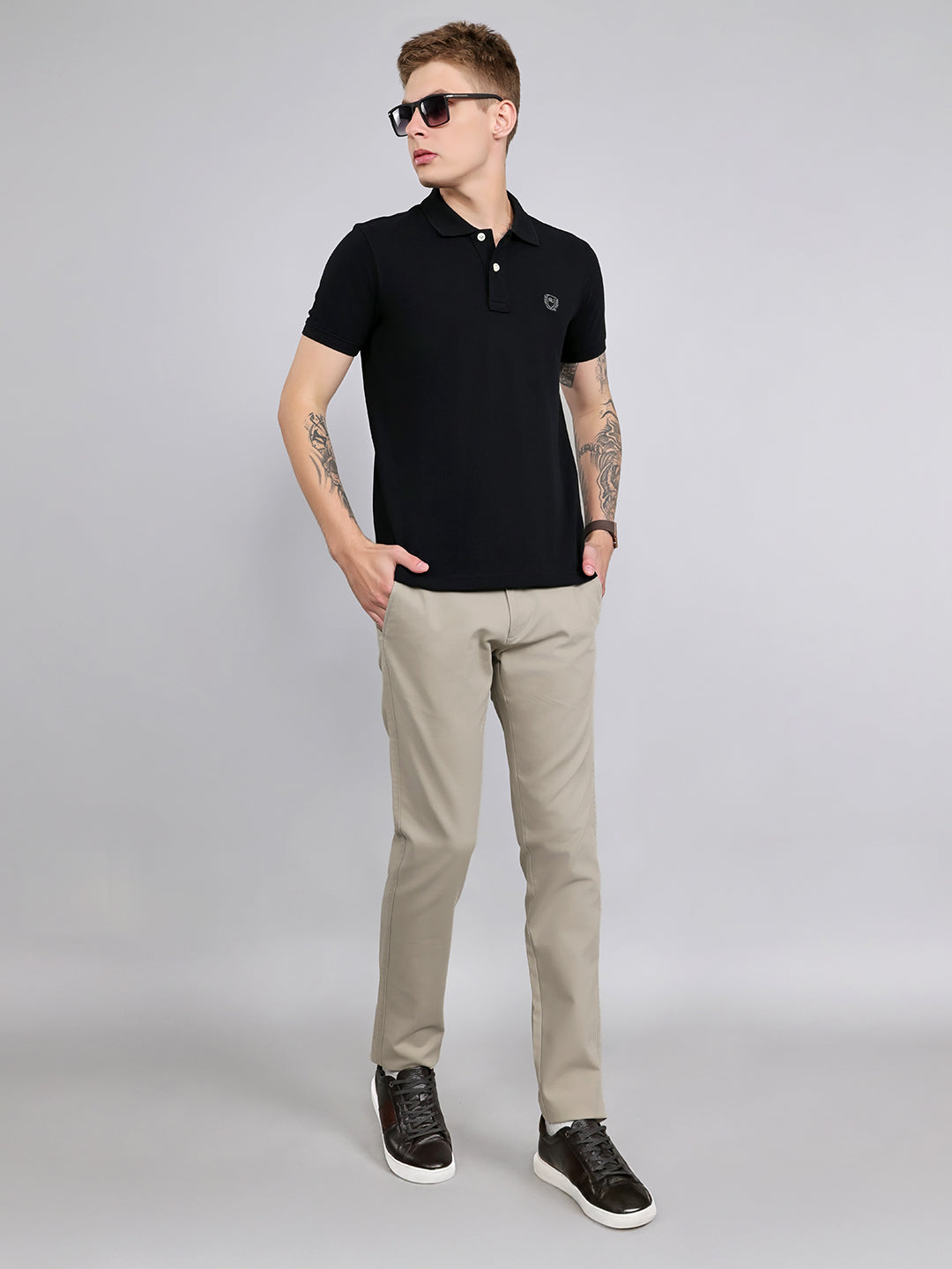 Men Light Grey Solid Slim Fit Trouser