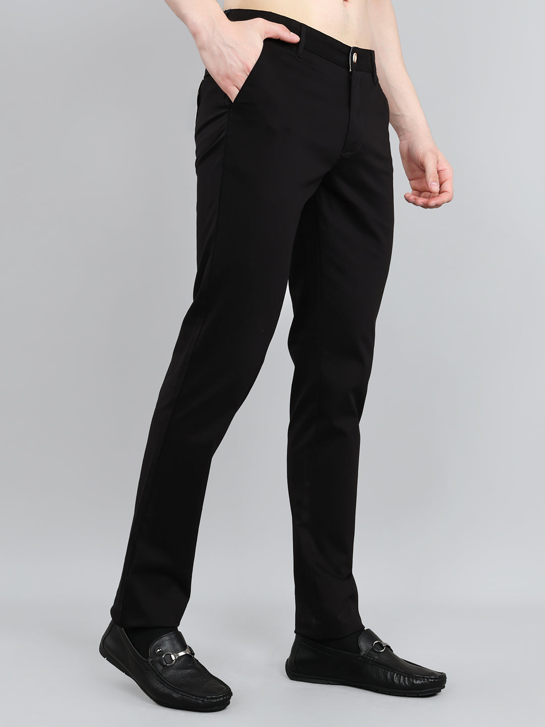 Men Black Solid Slim Fit Trouser