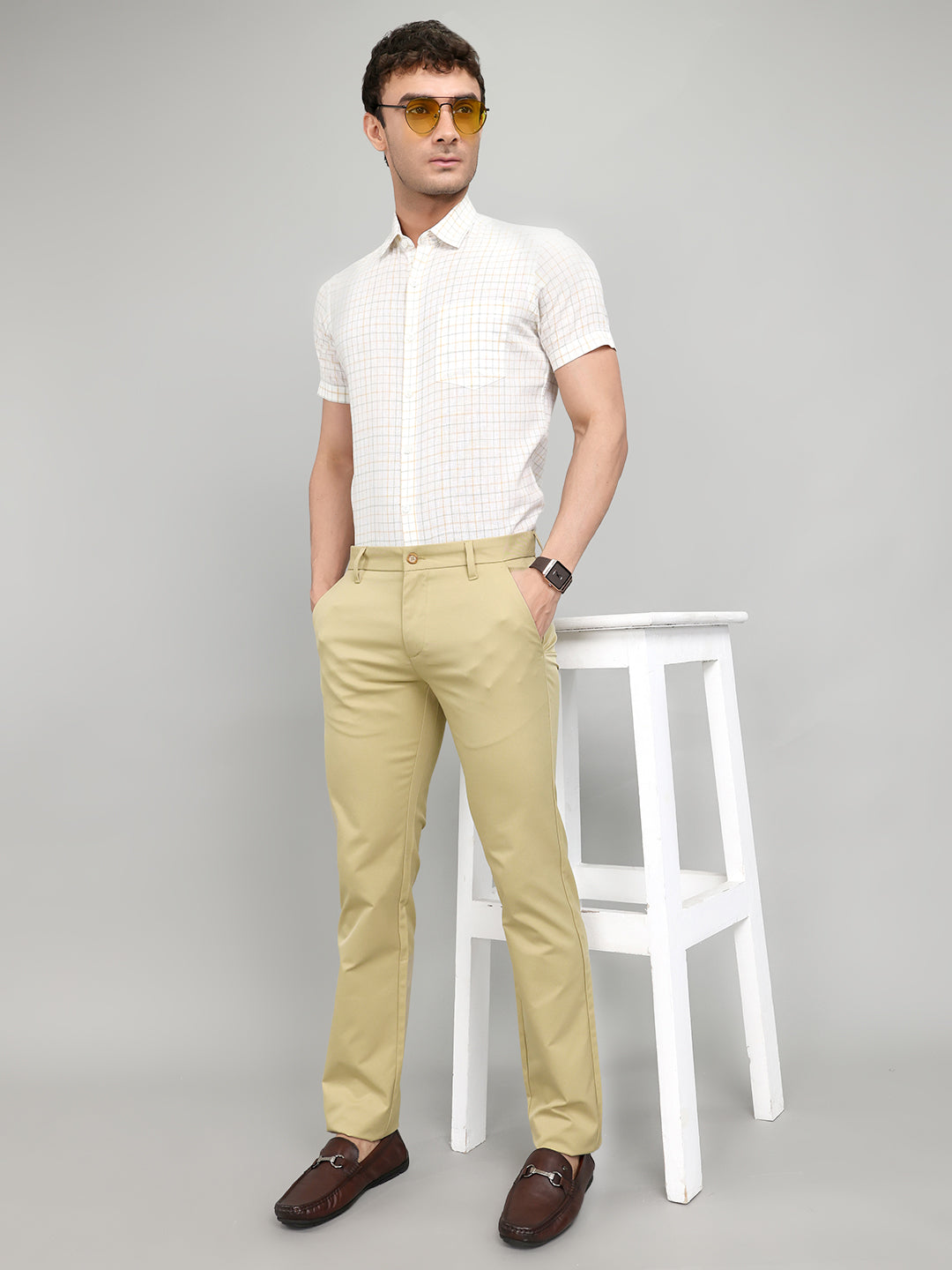 Men Khaki Solid Slim Fit Trouser