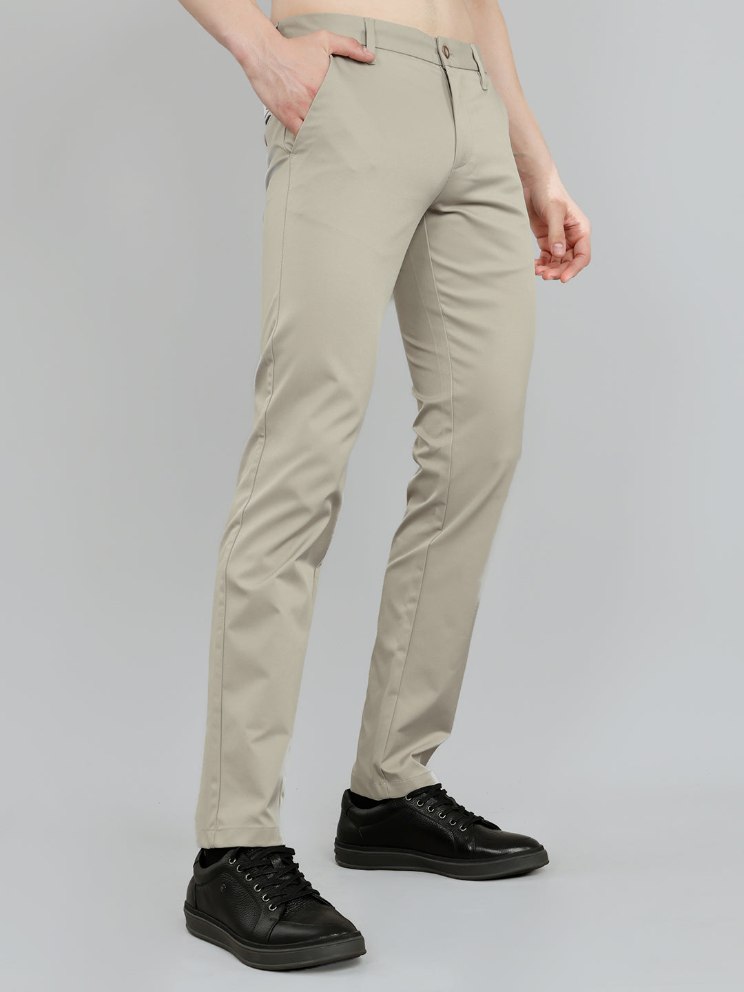 Men Grey Solid Slim Fit Trouser