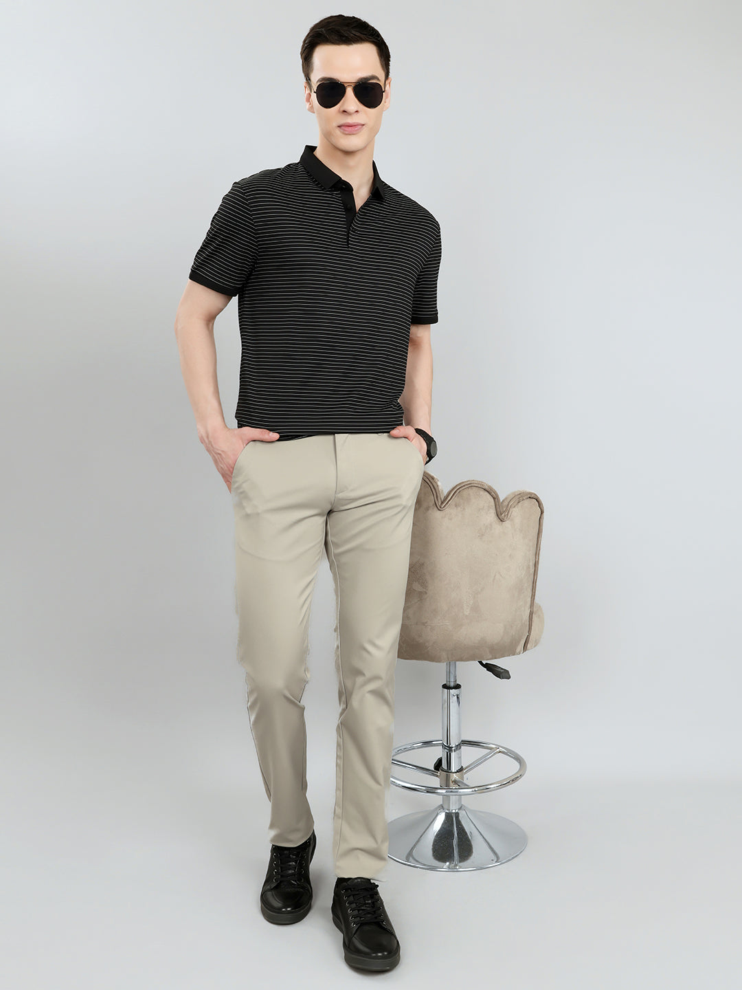 Men Grey Solid Slim Fit Trouser