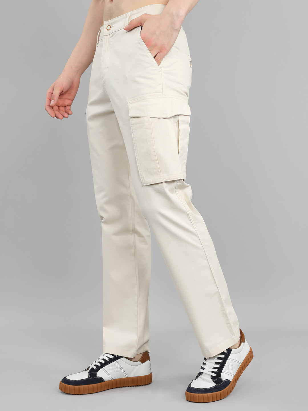 Men Beige Solid Regular Fit Cargo