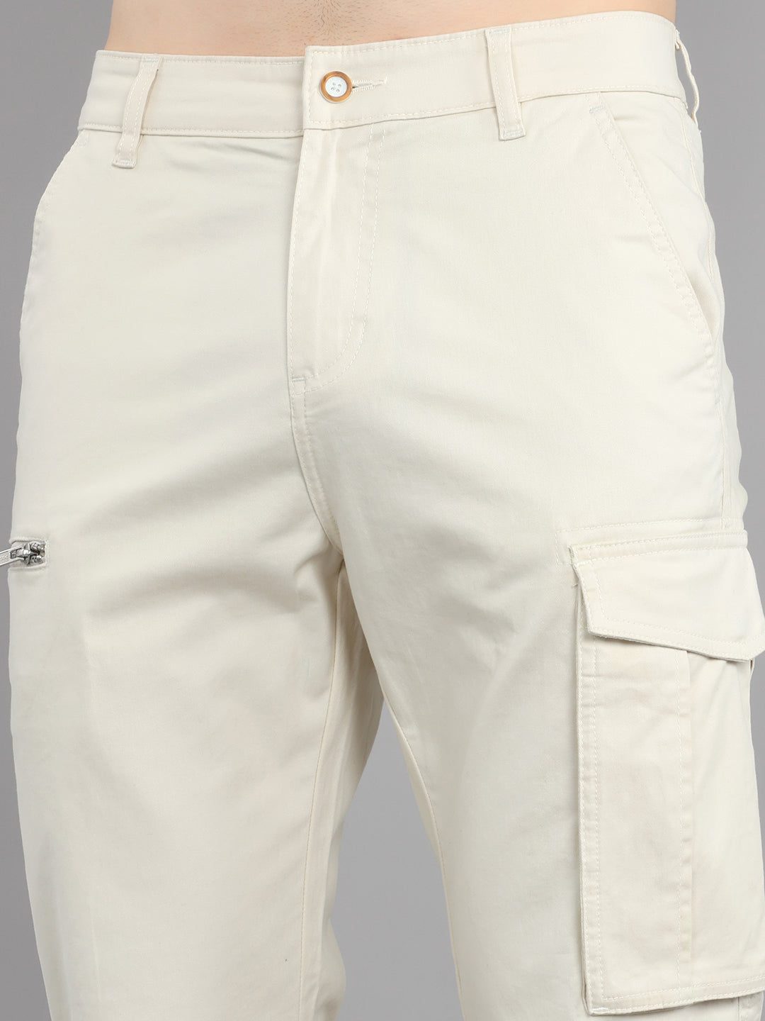 Men Beige Solid Regular Fit Cargo