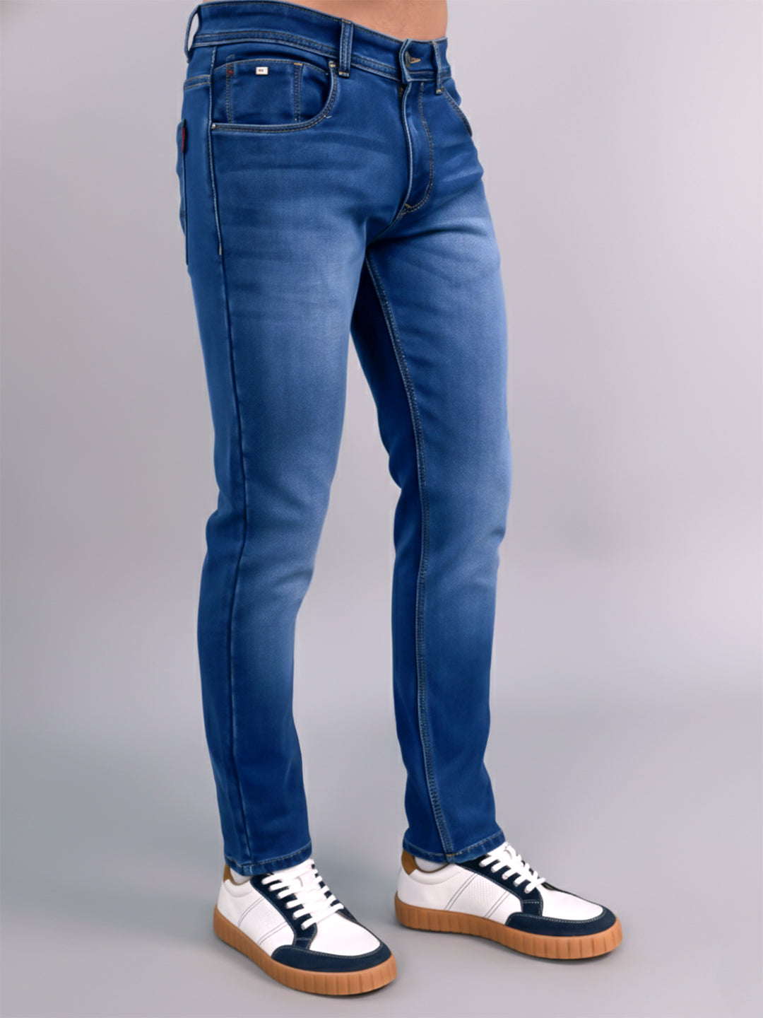 Men Light Blue Light Wash Narrow Fit Denim
