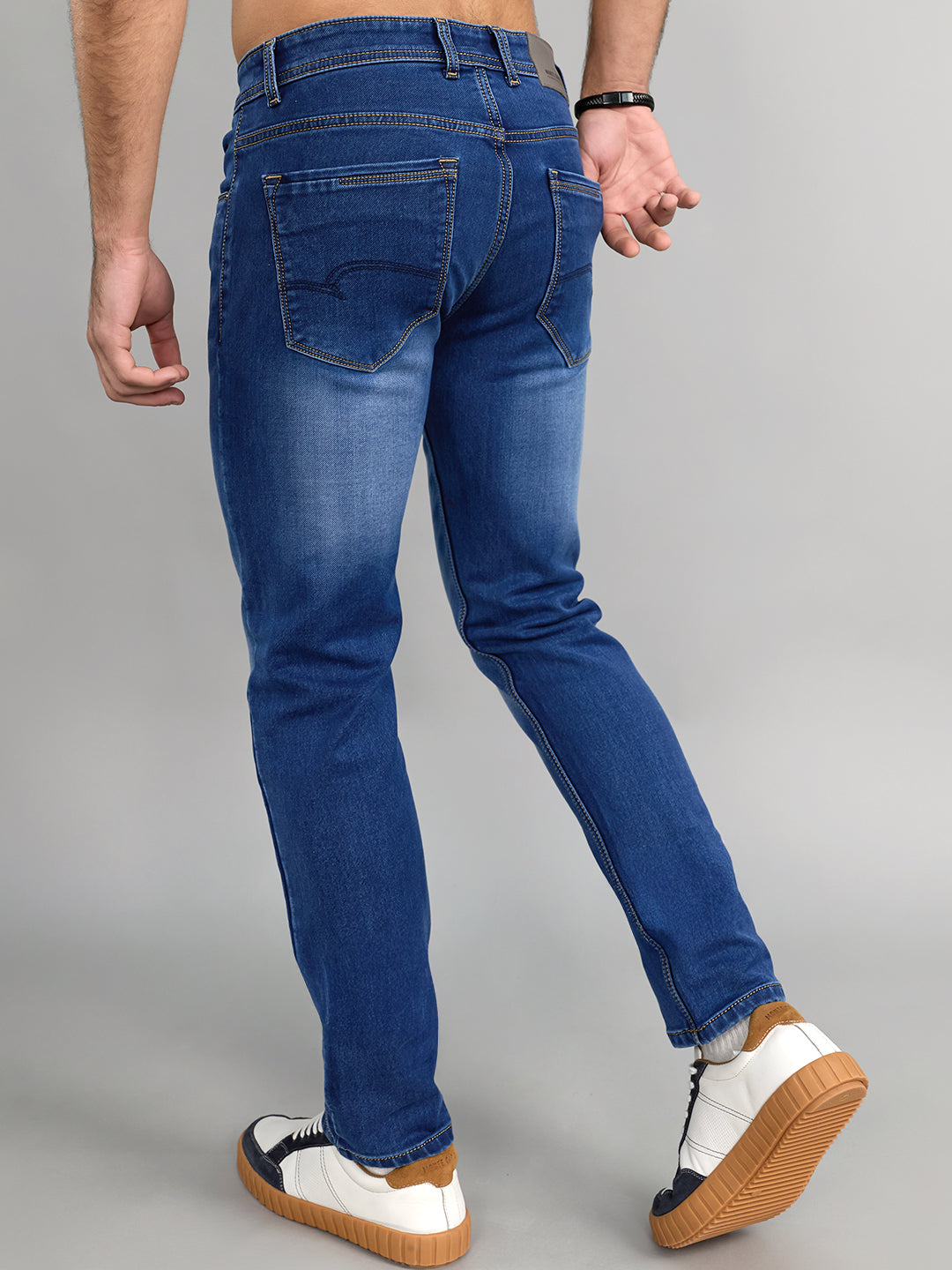 Men Light Blue Light Wash Narrow Fit Denim