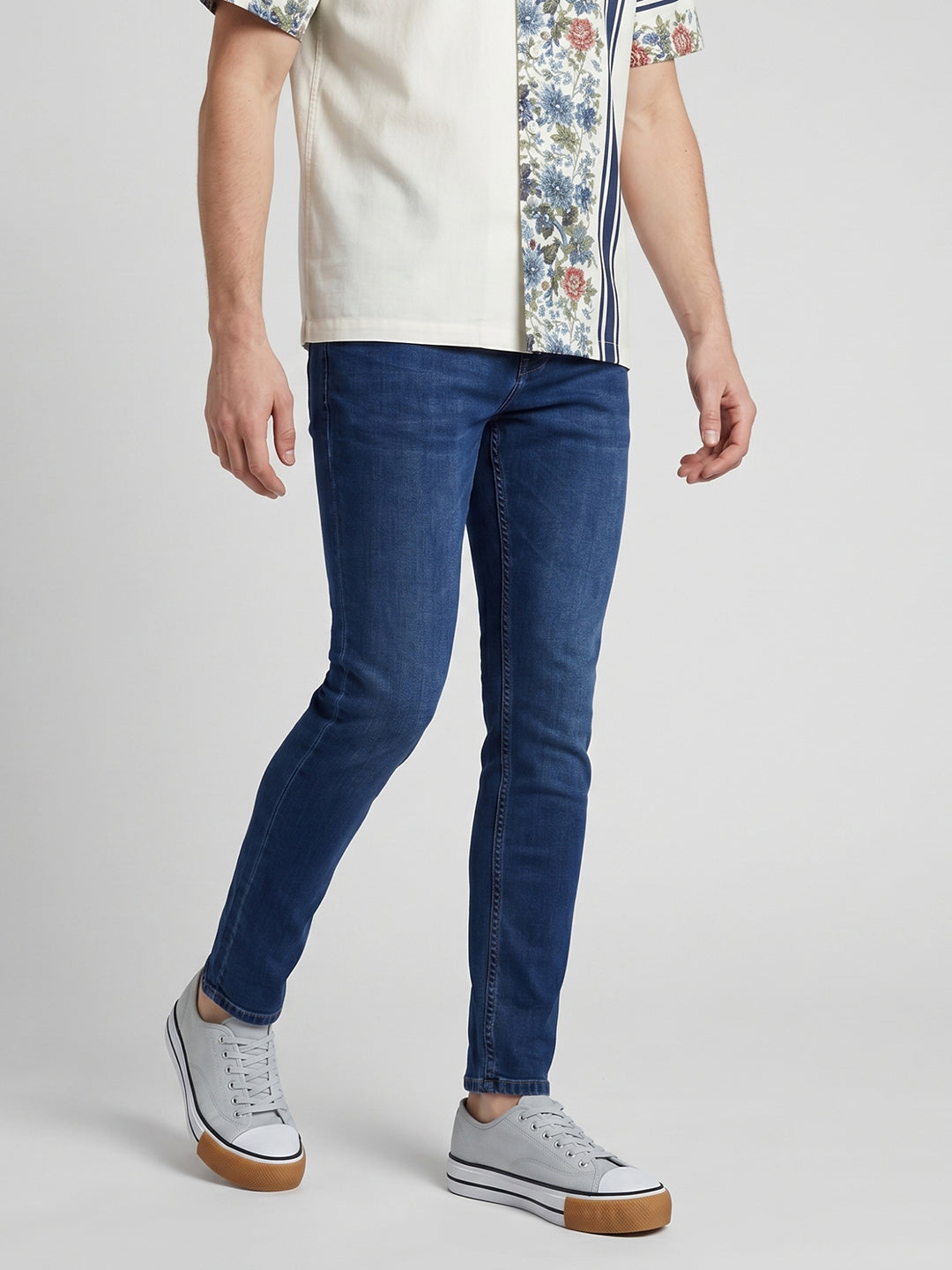Men Blue Light Wash Skinny Fit Denim