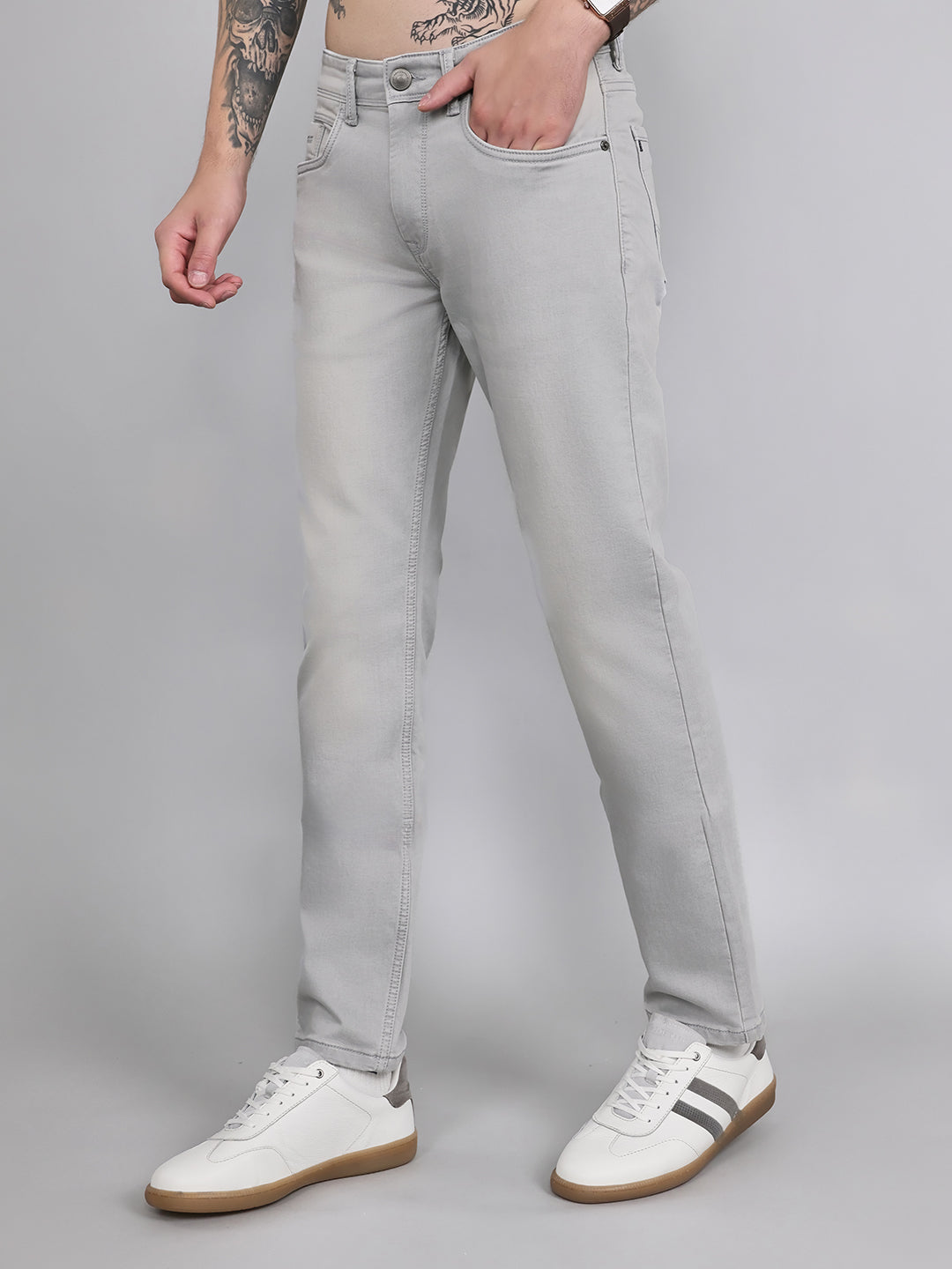 Men Light Grey Light Wash Narrow Fit Denim