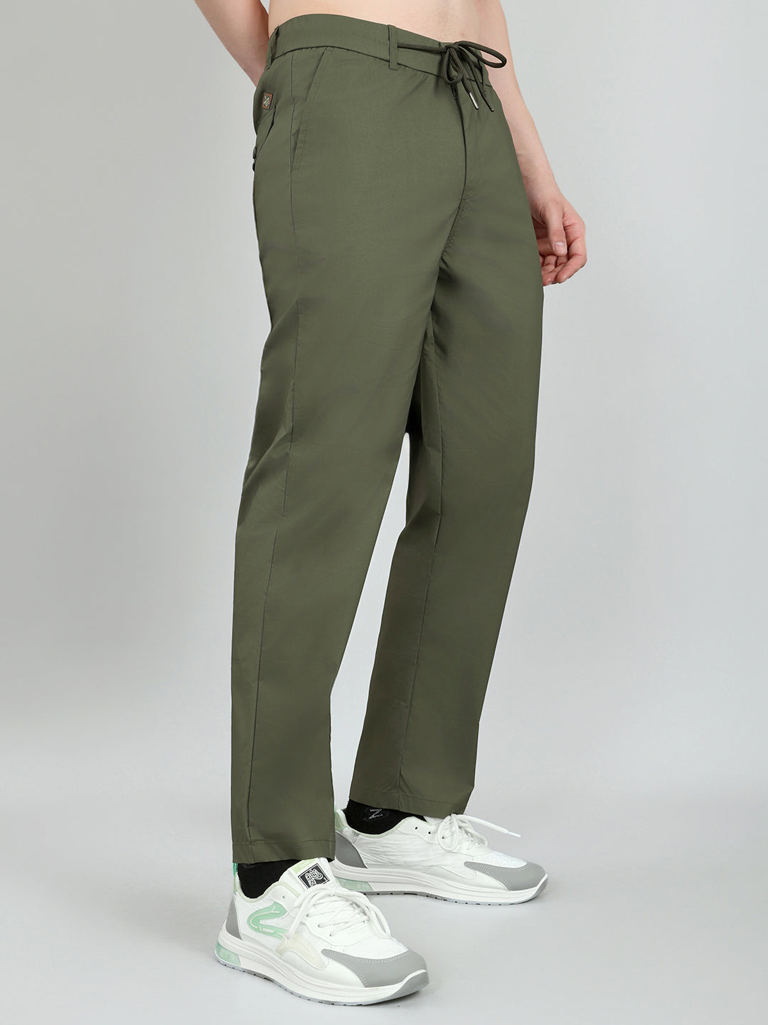 Men Olive Solid Regular Fit Lower