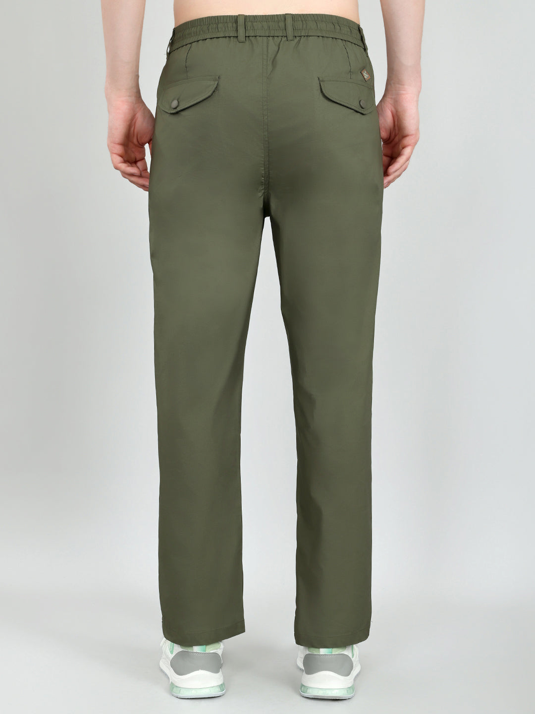 Men Olive Solid Regular Fit Lower