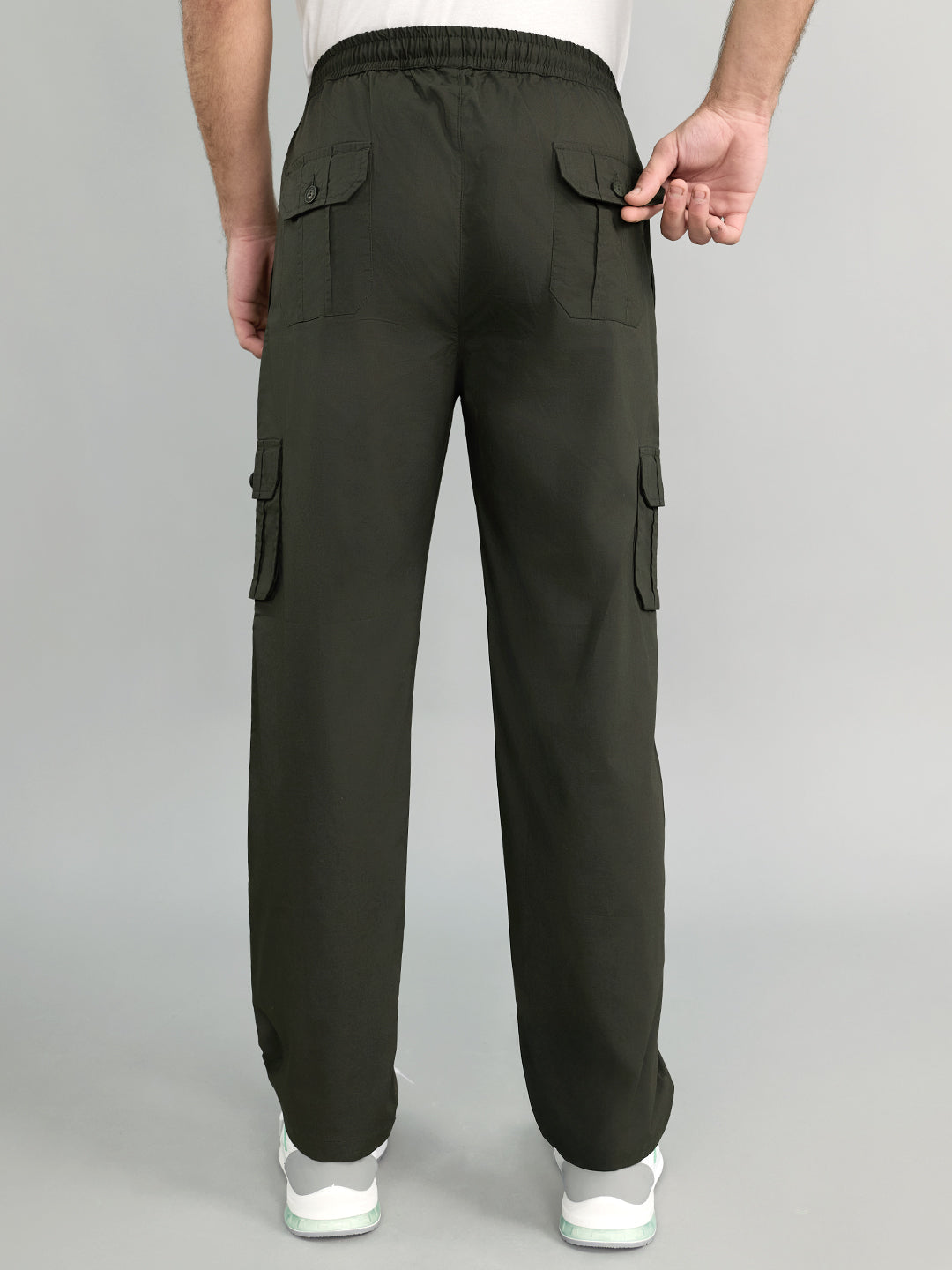 Men Olive Solid Regular Fit Lower