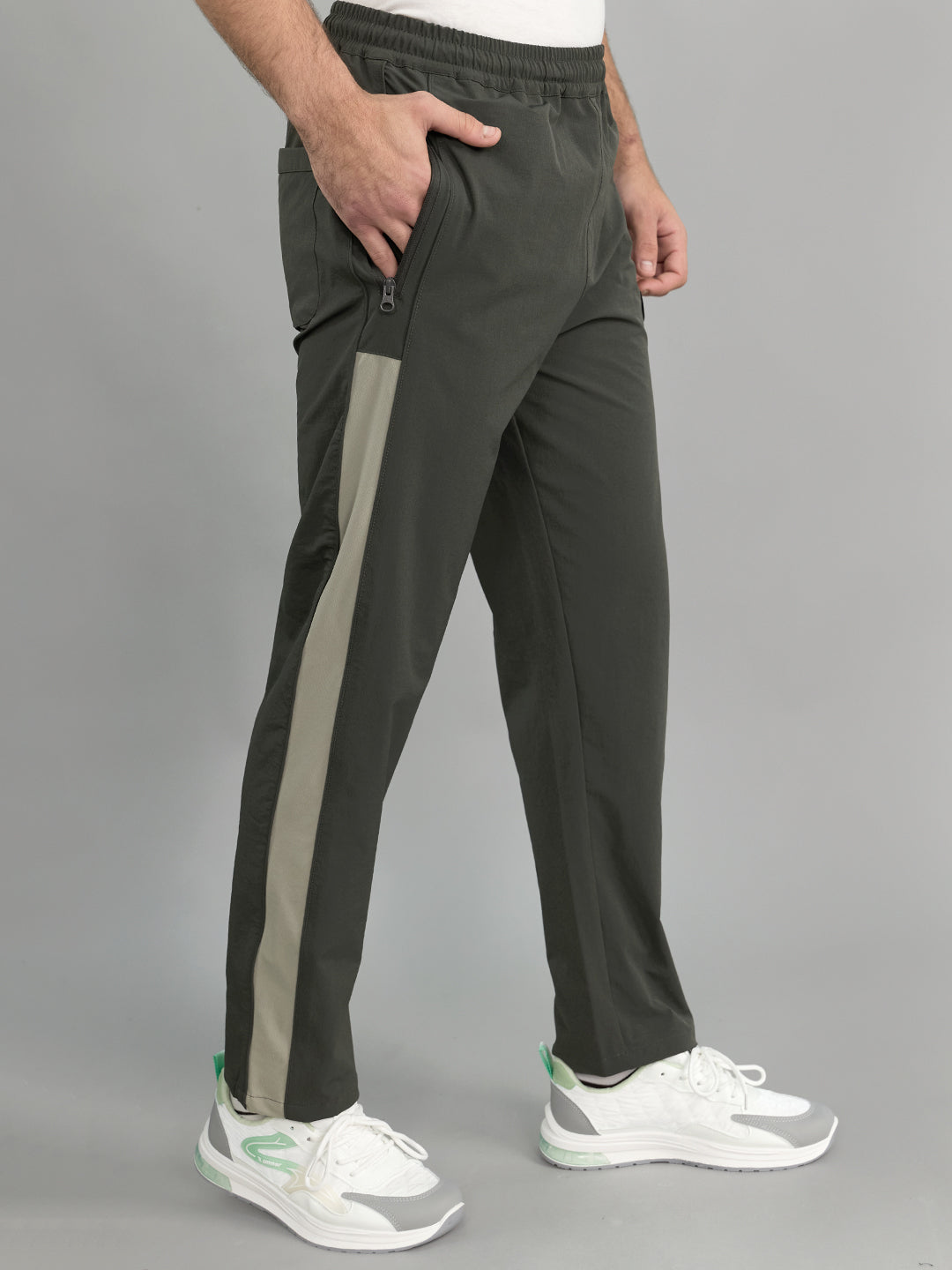 Men Grey Solid Regular Fit Lower