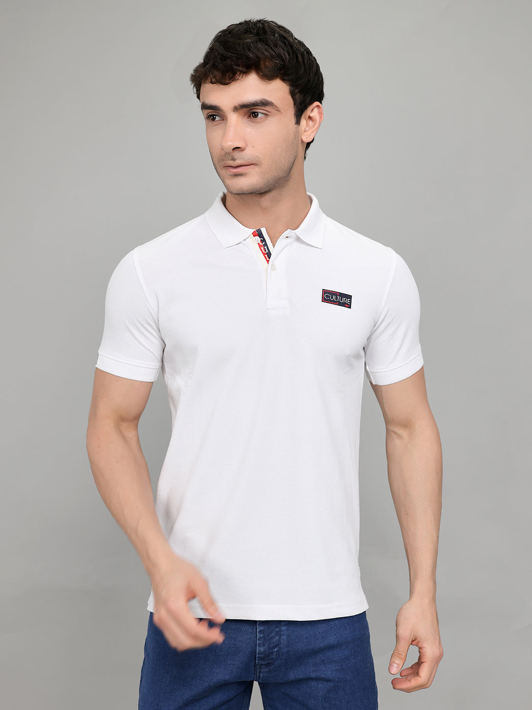 Men White Solid Collar Half Sleeve T-Shirt