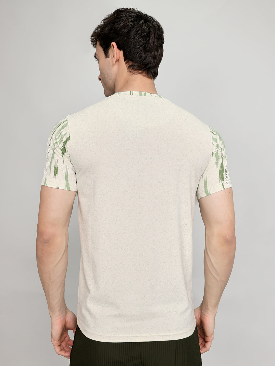 Men Green Printed Round Neck Half Sleeve T-Shirt