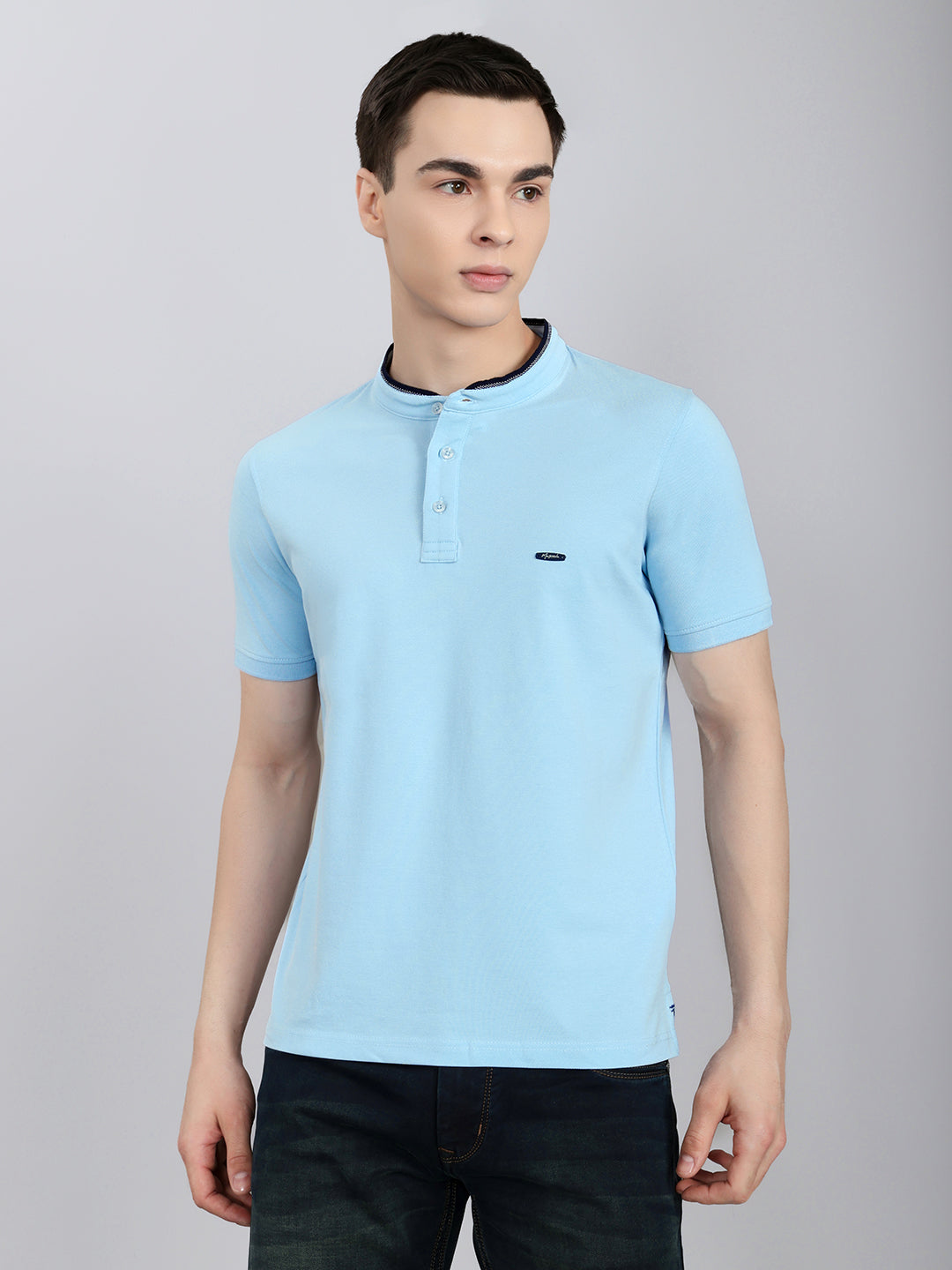 Men Sky Blue Solid Henley Neck Half Sleeve T-Shirt