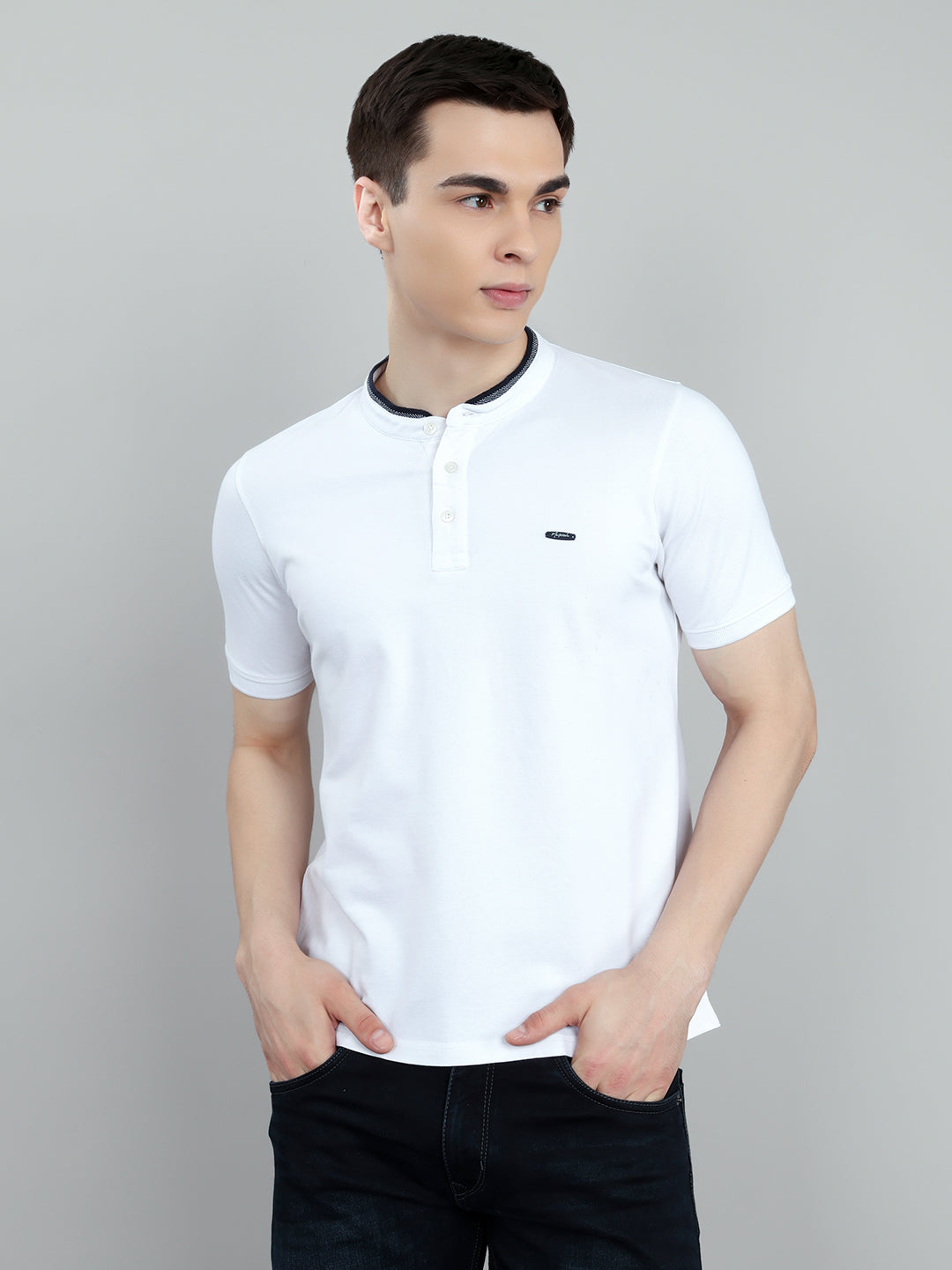 Men White Solid Henley Neck Half Sleeve T-Shirt