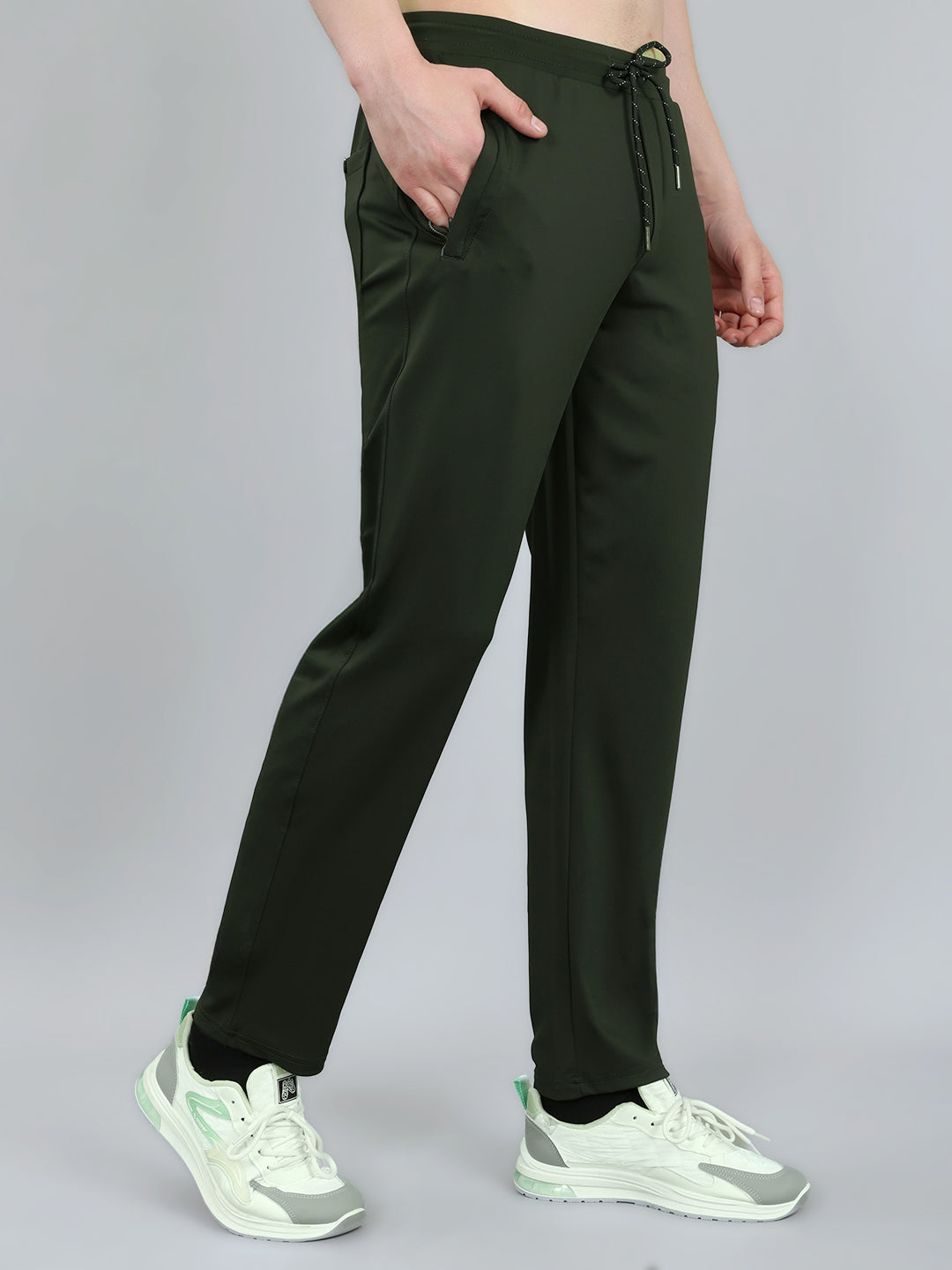 Men Olive Solid Regular Fit Lower