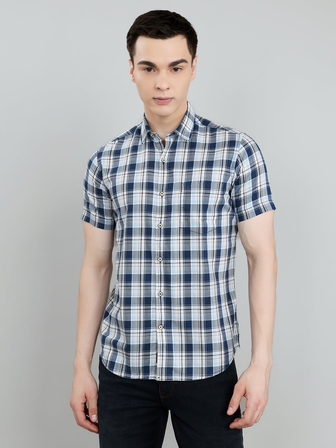 Men Blue Check Collar Half Sleeve Shirt