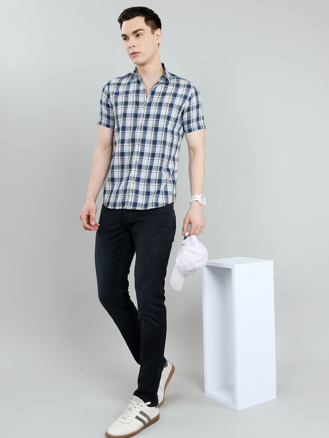 Men Blue Check Collar Half Sleeve Shirt