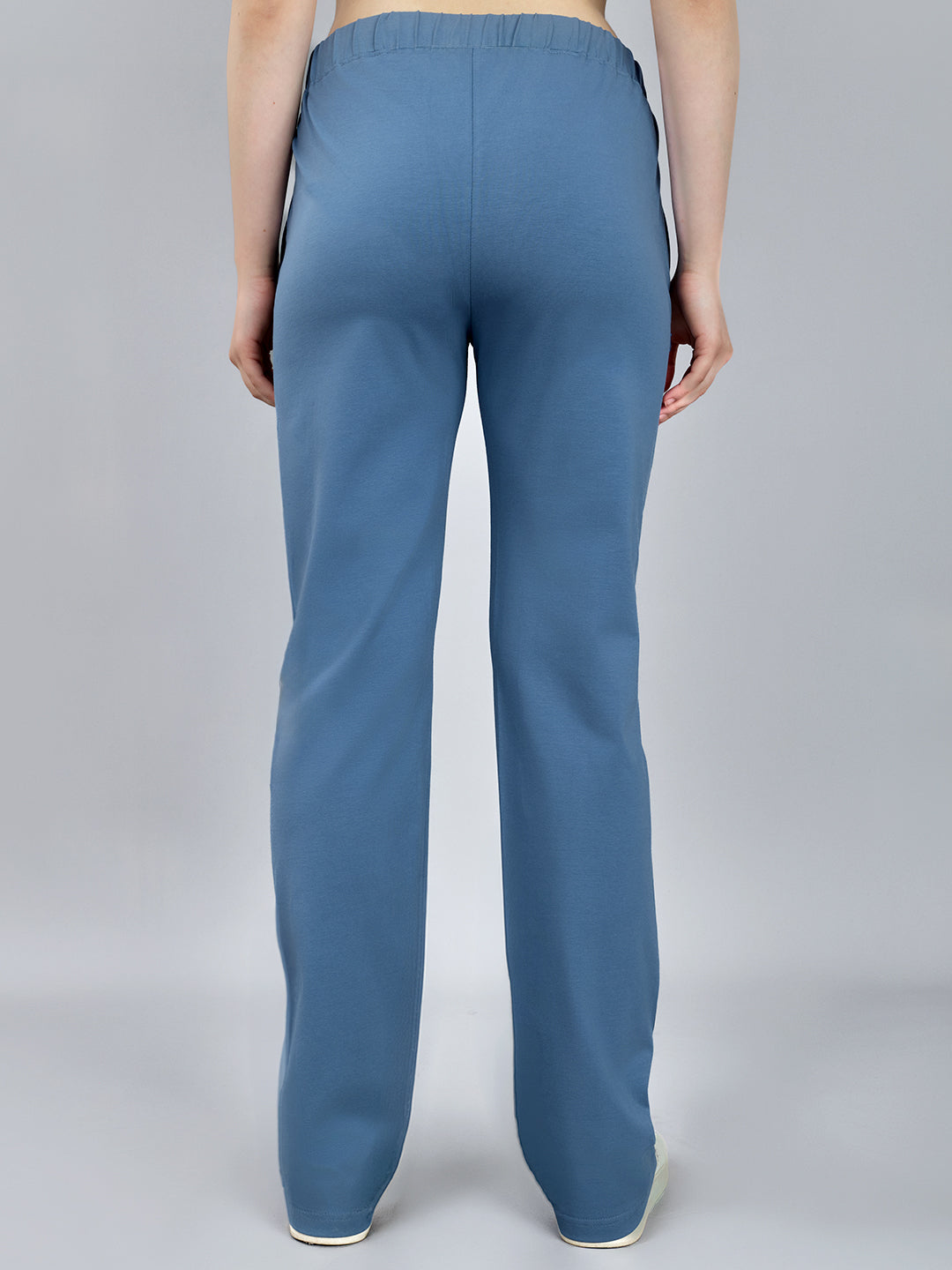 Women Blue Solid Regular Fit Lower