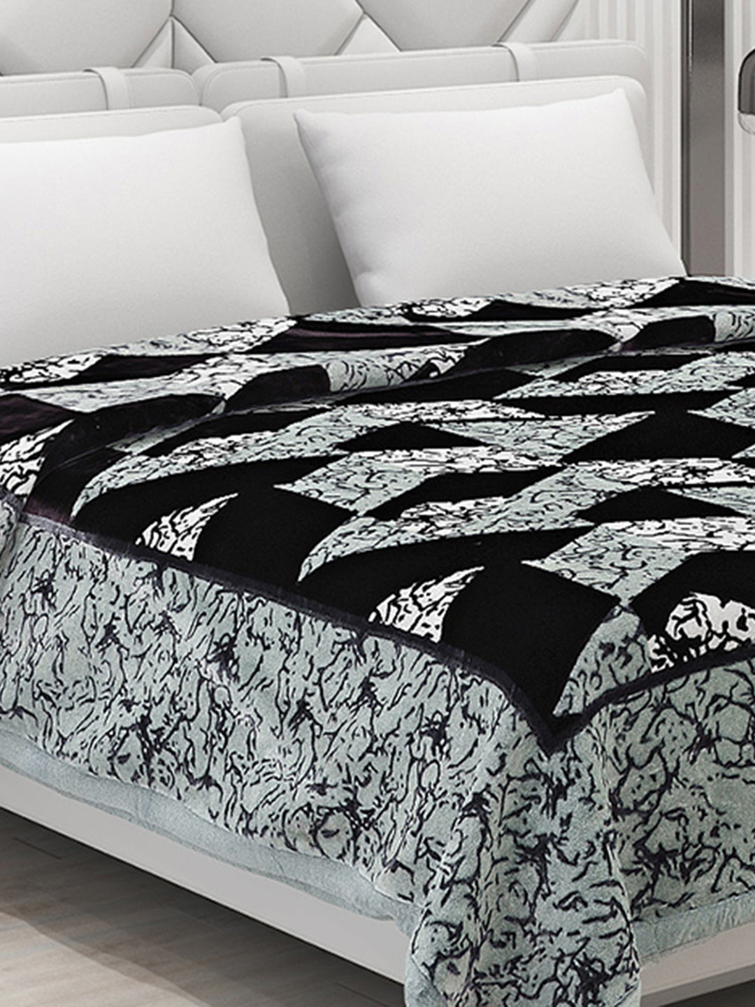 Printed Double Bed 1041 GSM Blanket Apricot 2 Ply (Weight 5.5 kg)