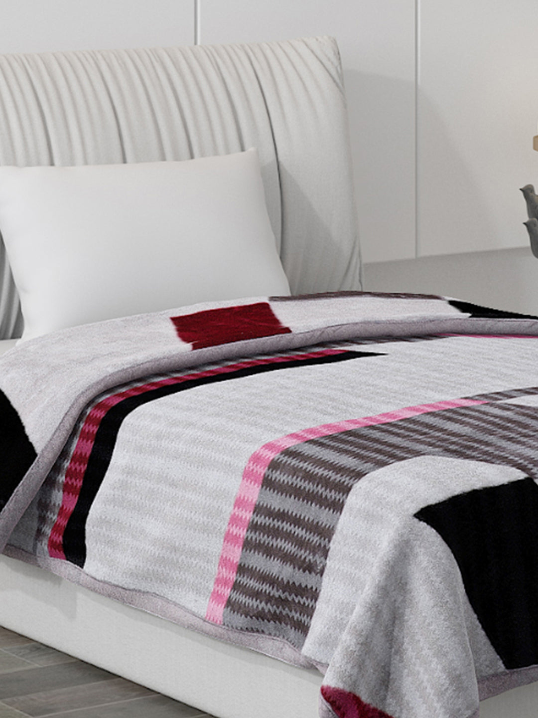 Printed Single Bed 852 GSM Blanket Knight Rider 2 Ply (Weight 3 kg)