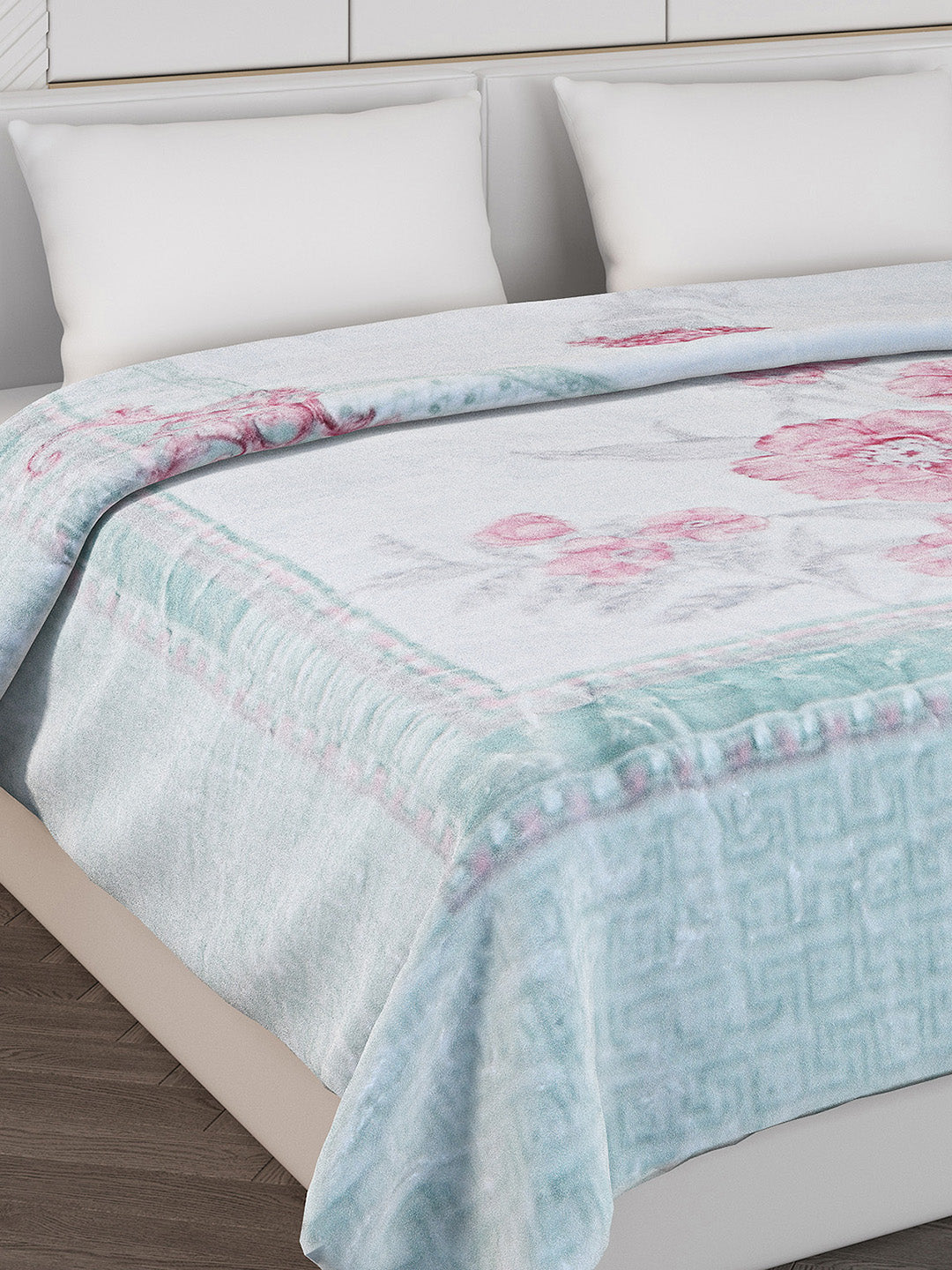 Printed Double Bed 757 GSM Blanket Alexander 2 Ply (Weight 4 kg)