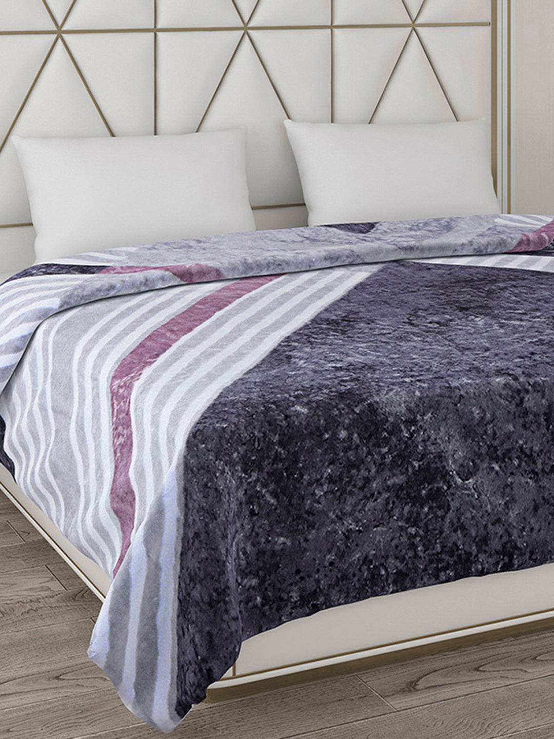 Printed Double Bed 800 GSM Blanket Bolt 1 Ply (Weight 4.3 kg)