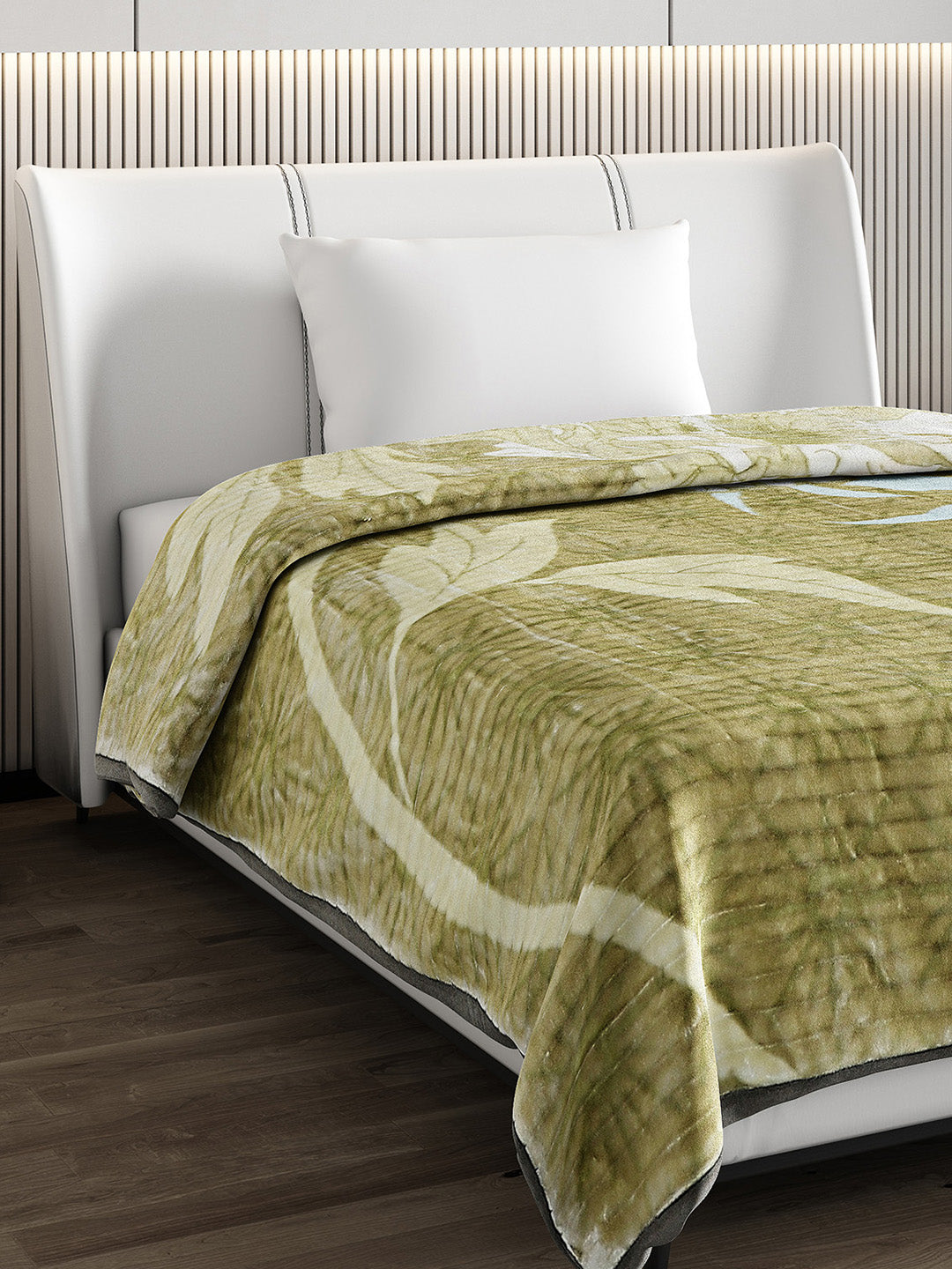 Printed Single Bed 965 GSM Blanket Marco 3 Ply (Weight 3.4 kg)