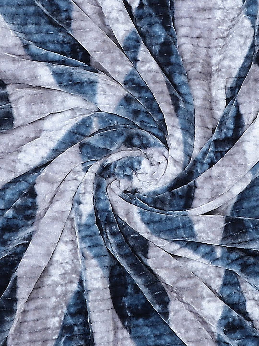 Printed Single Bed 965 GSM Blanket Marco 3 Ply (Weight 3.4 kg)