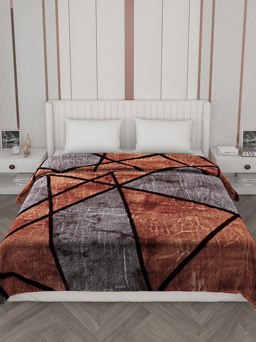 Printed Double Bed Reversible Blanket 2 Ply, 871 GSM, 4.6 kg (Moonvalley)
