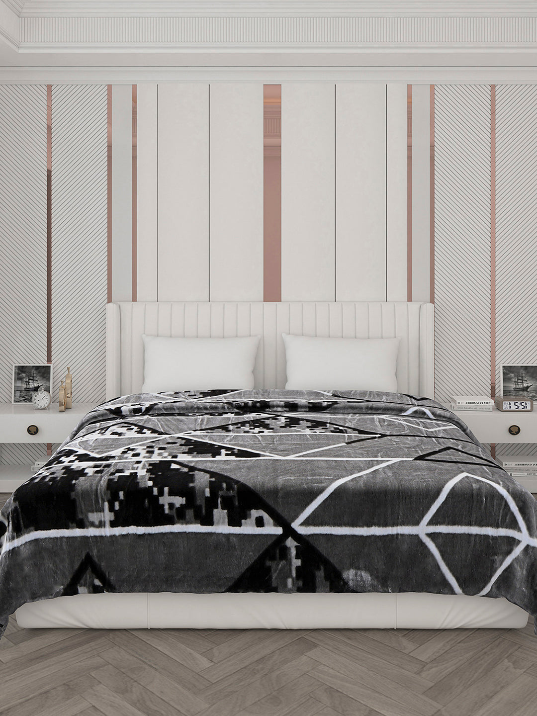 Printed Double Bed Reversible Blanket 2 Ply, 871 GSM, 4.6 kg (Moonvalley)