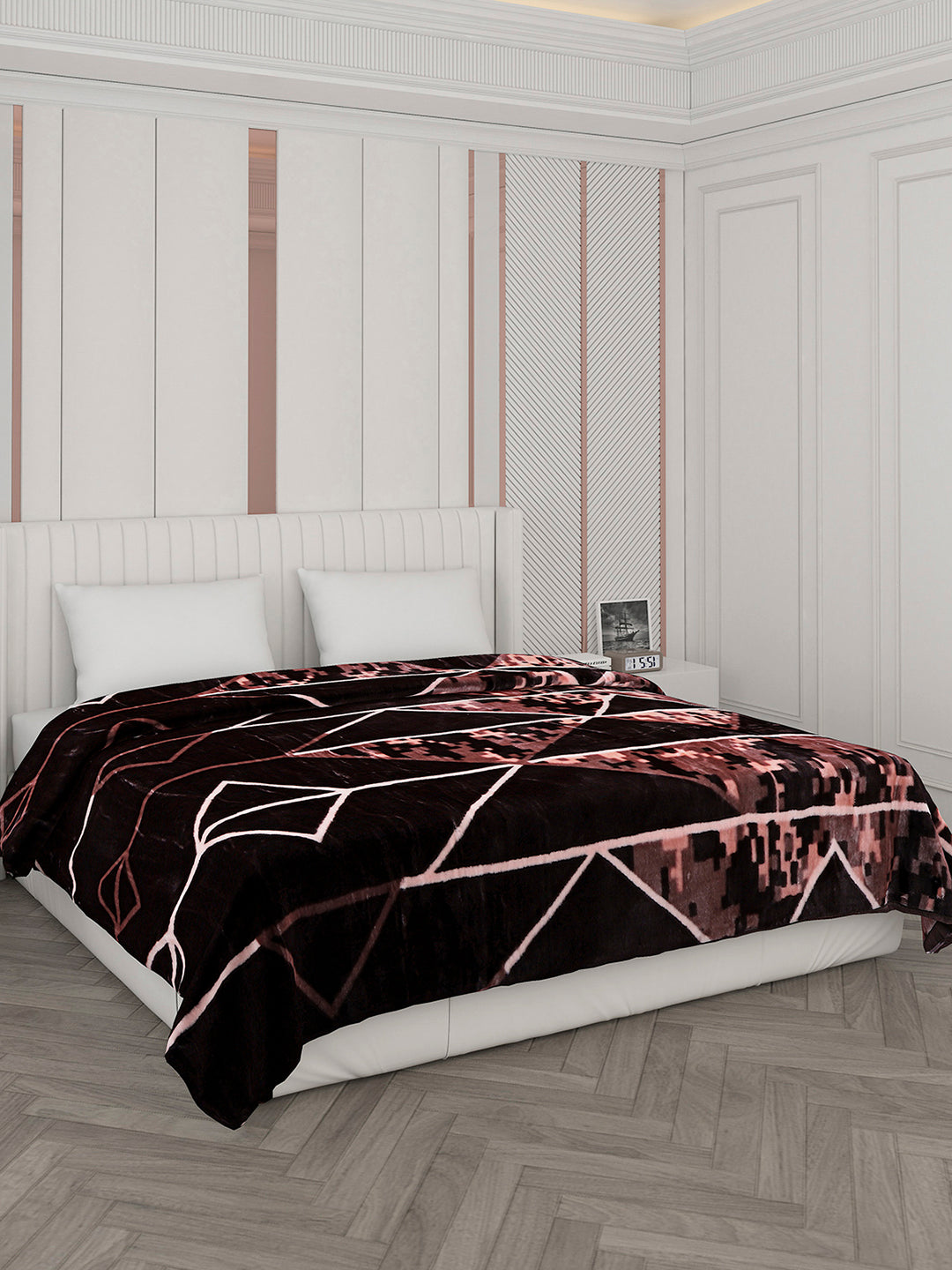 Printed Double Bed Reversible Blanket 2 Ply, 871 GSM, 4.6 kg (Moonvalley)