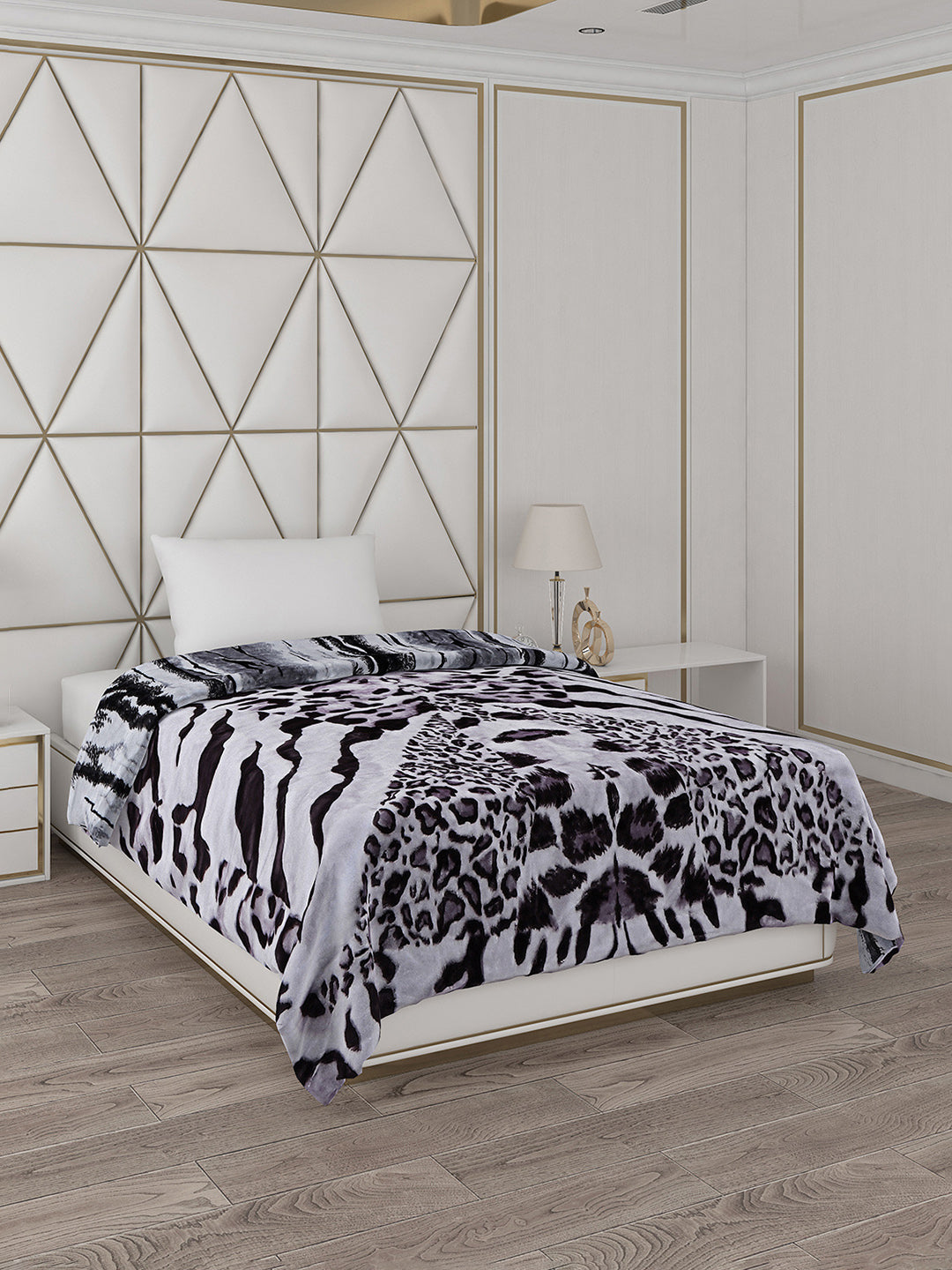 Printed Single Bed Reversible Blanket 2 Ply, 511 GSM, 1.8 kg (New Diamond)