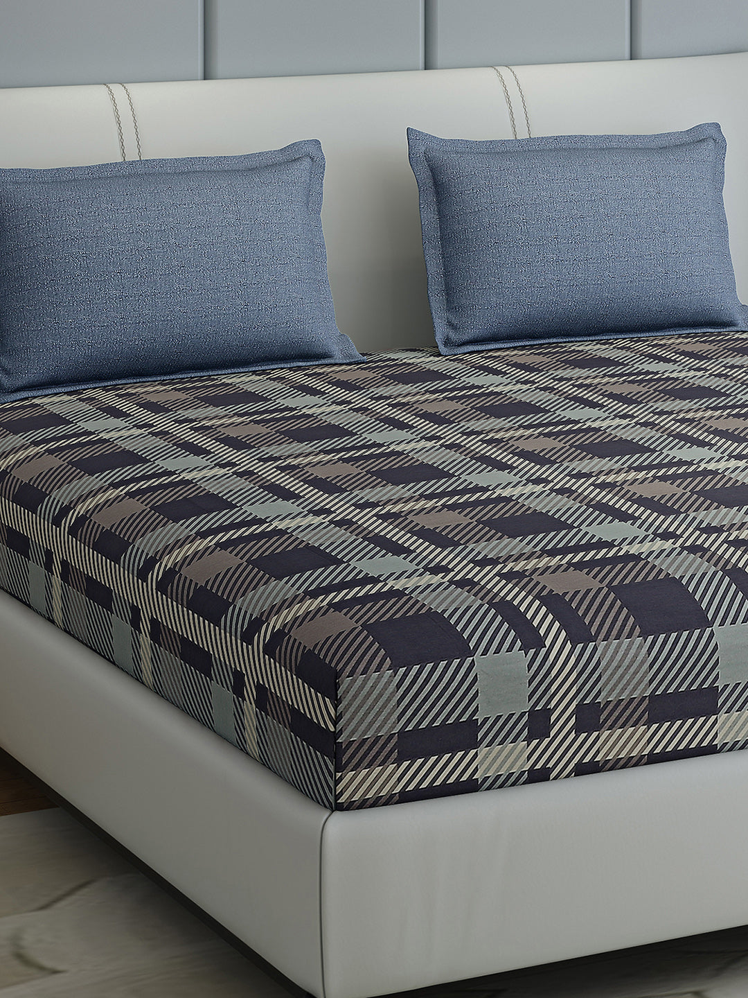 200 TC Cotton Double Bed 1 Bedsheet with 2 Pillow Covers (Ramona)