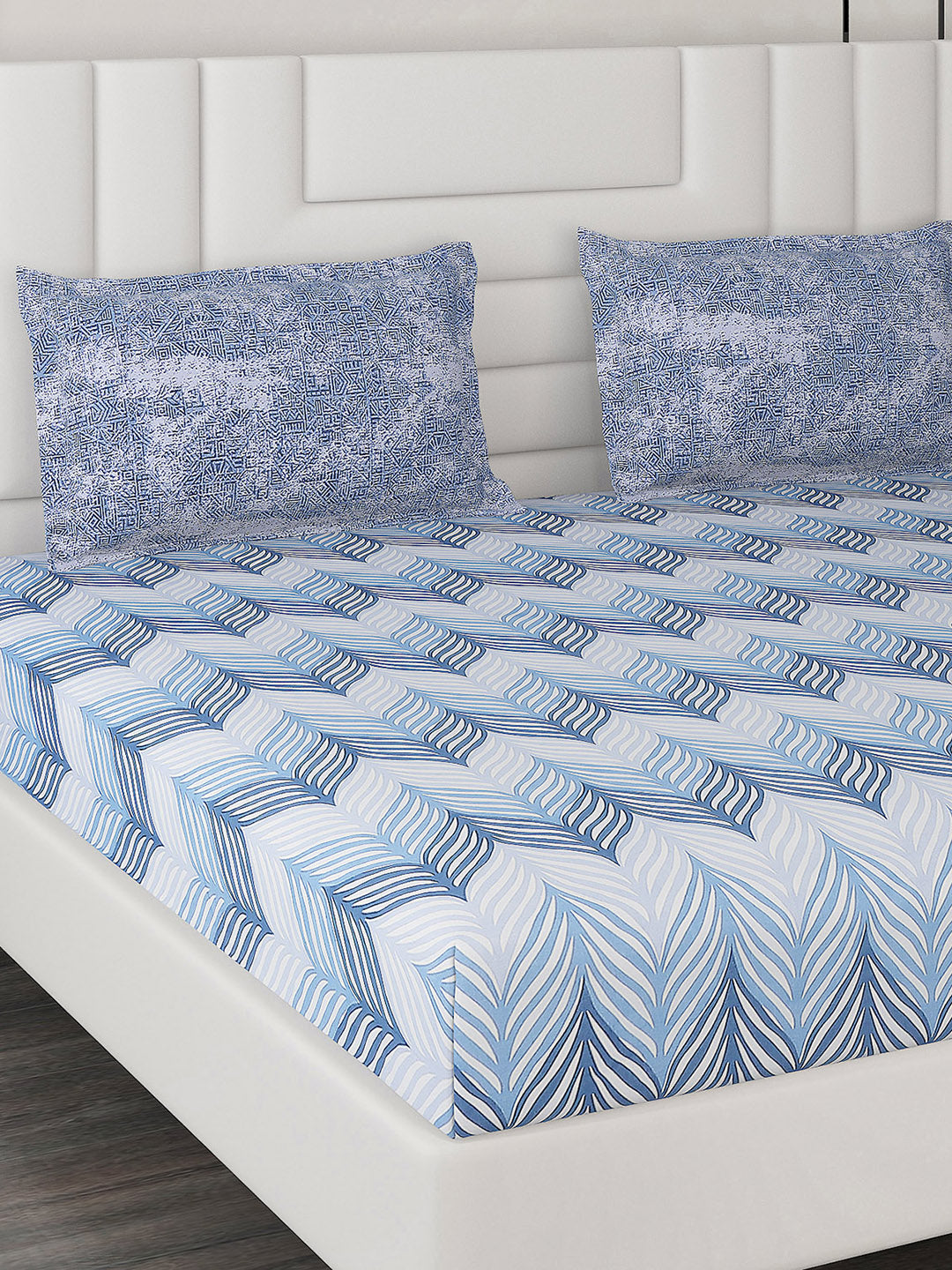 144 TC Cotton Double Bedsheet with 2 Pillow Covers