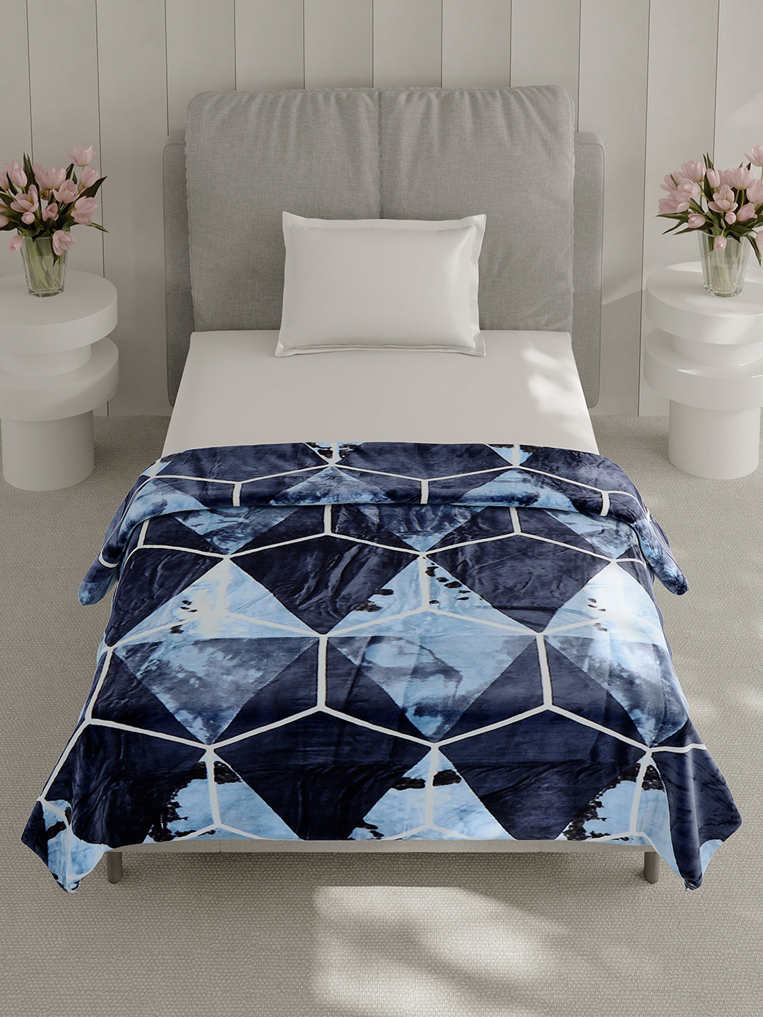 Printed Single Bed 240 GSM Blanket for AC Room - (Fuzzy)