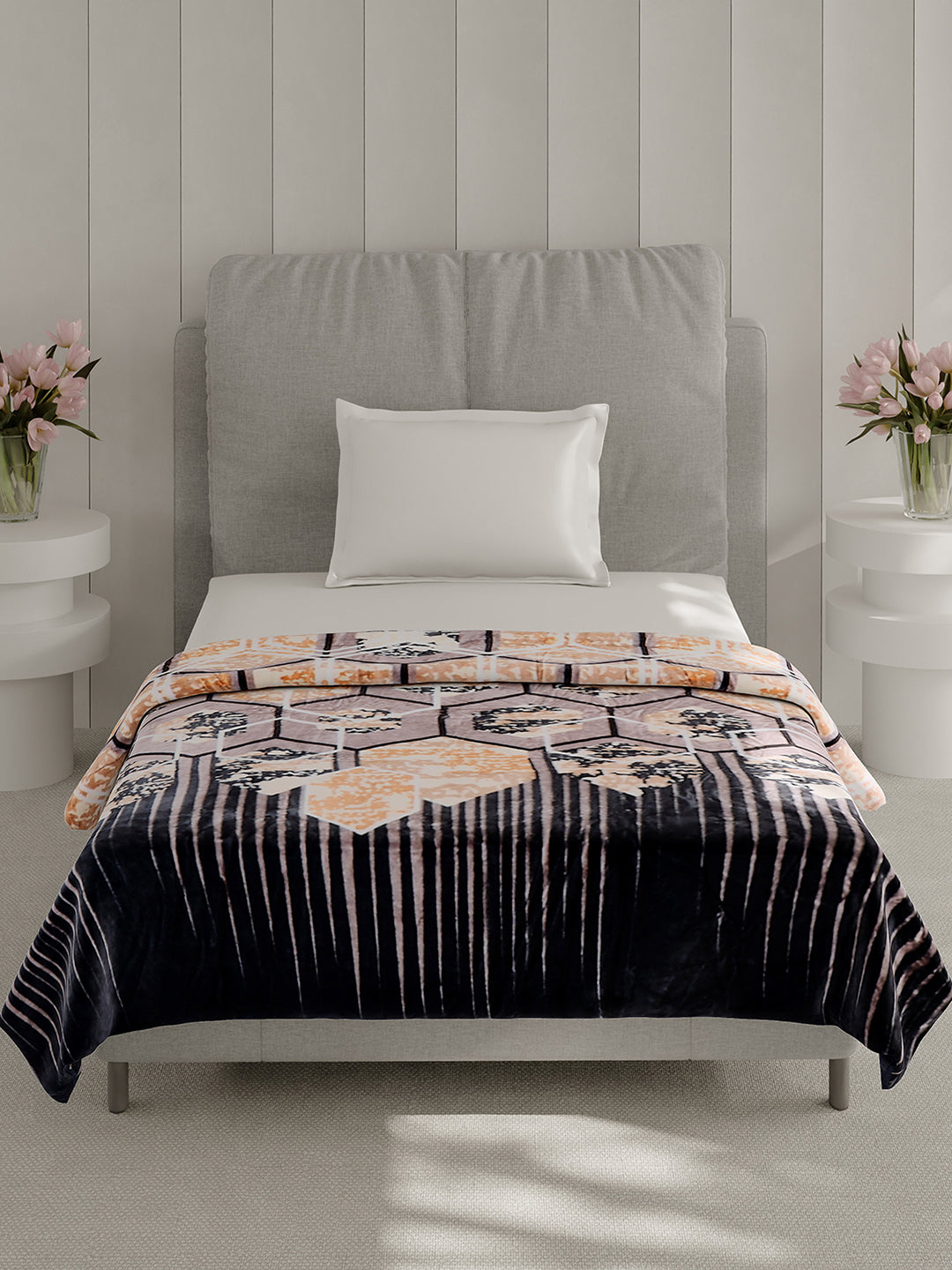 Printed Single Bed 240 GSM Blanket for AC Room - (Fuzzy)