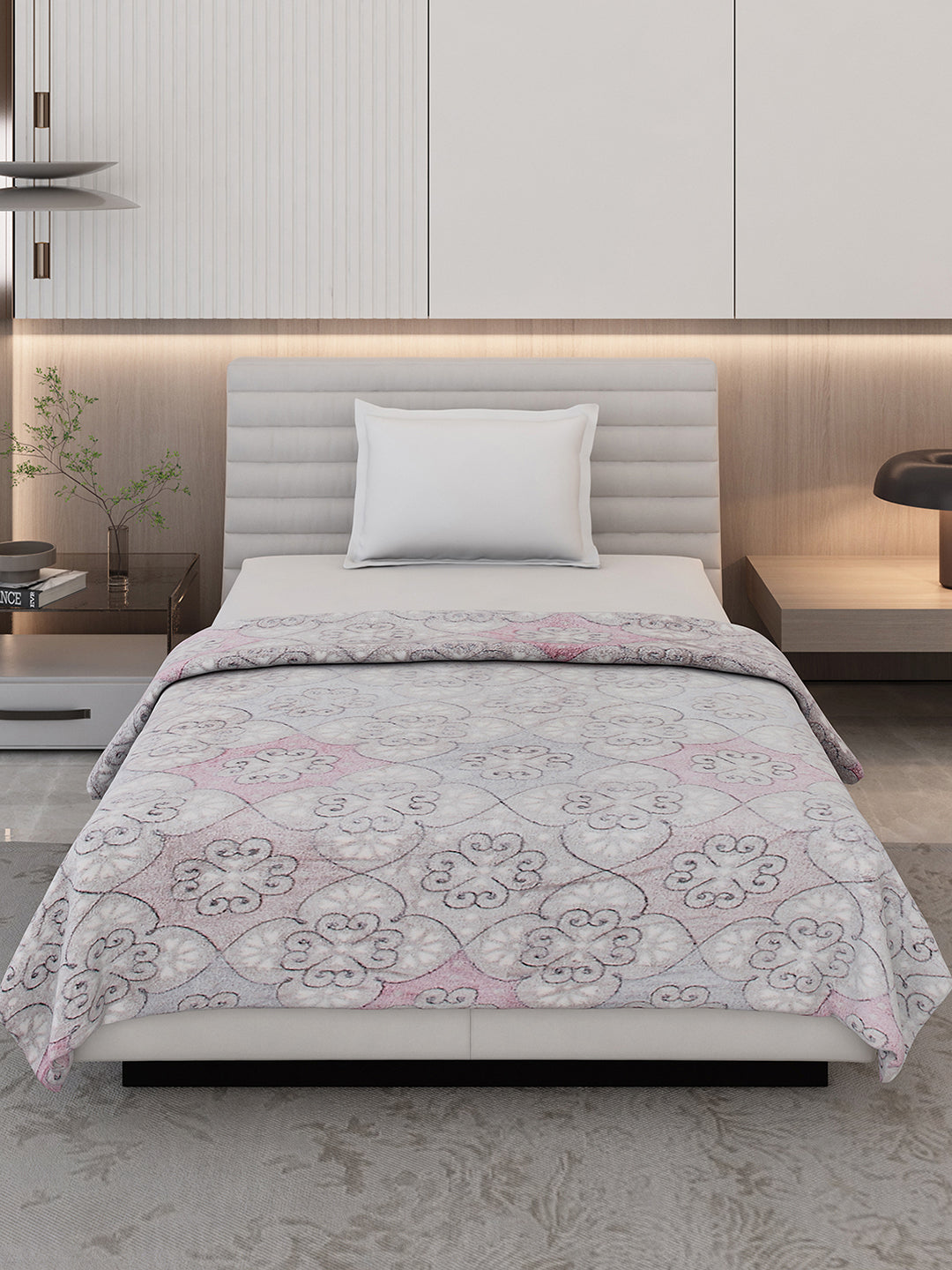 Printed Single Bed 300 GSM Blanket for AC Room - (Kaira)