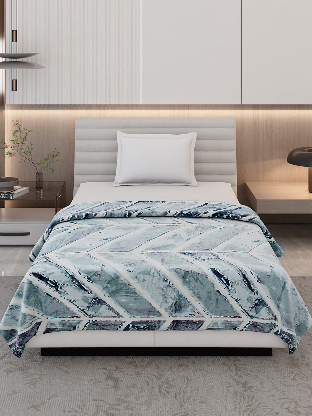 Printed Single Bed 300 GSM Blanket for AC Room - (Legacy)