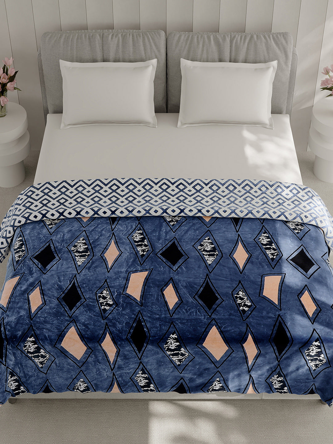 Printed Double Bed 350 GSM Blanket for AC Room - (Manhattan)