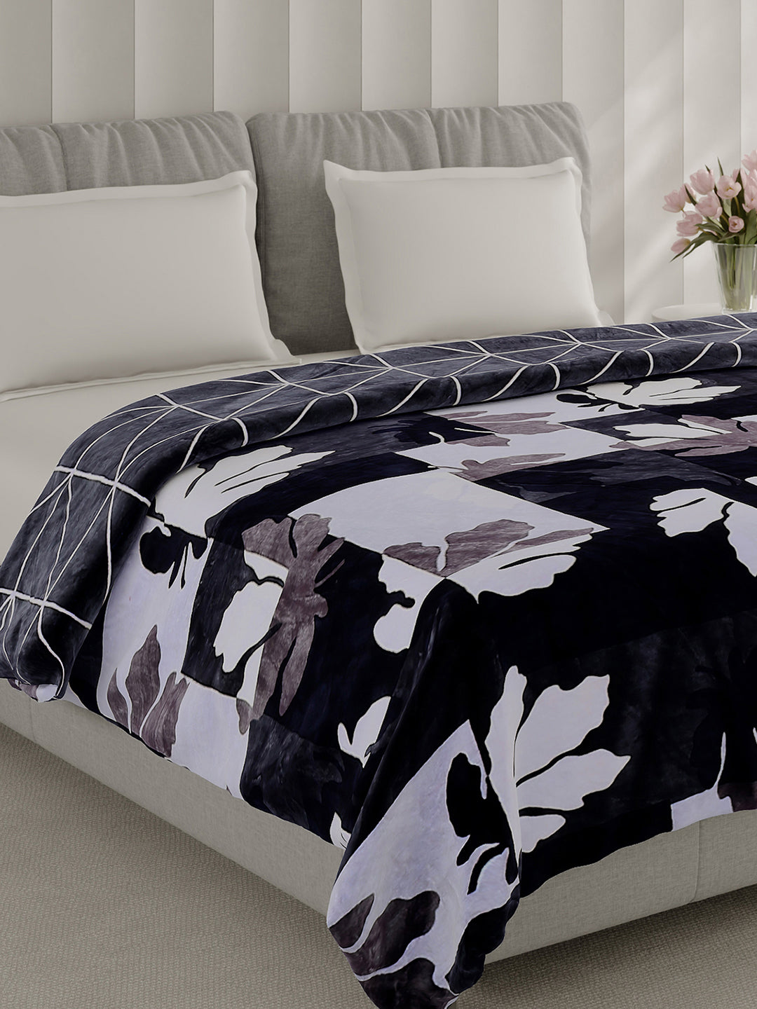 Printed Double Bed 350 GSM Blanket for AC Room - (Manhattan)