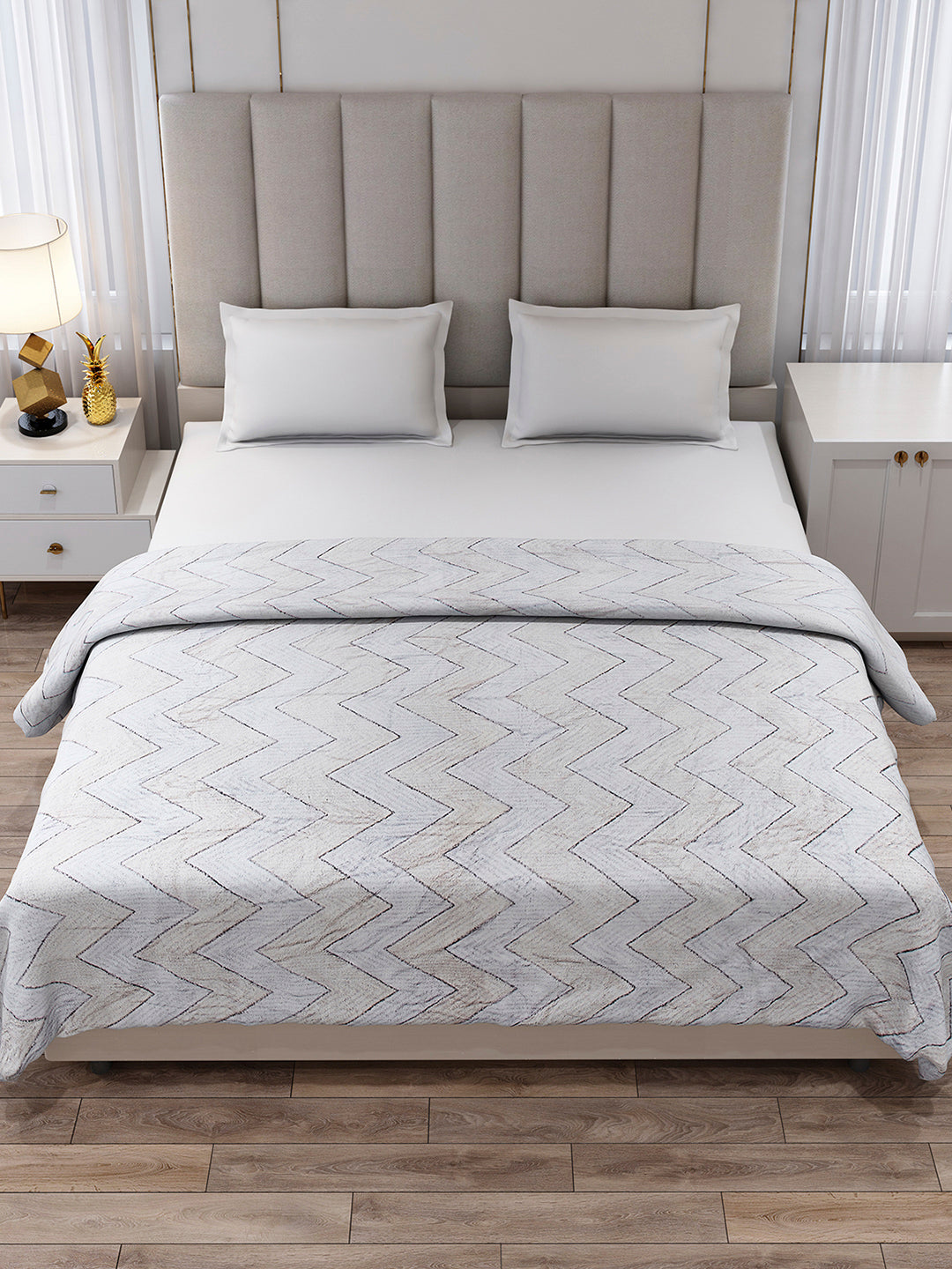 Printed Double Bed 300 GSM Blanket for AC Room - (Matrix)