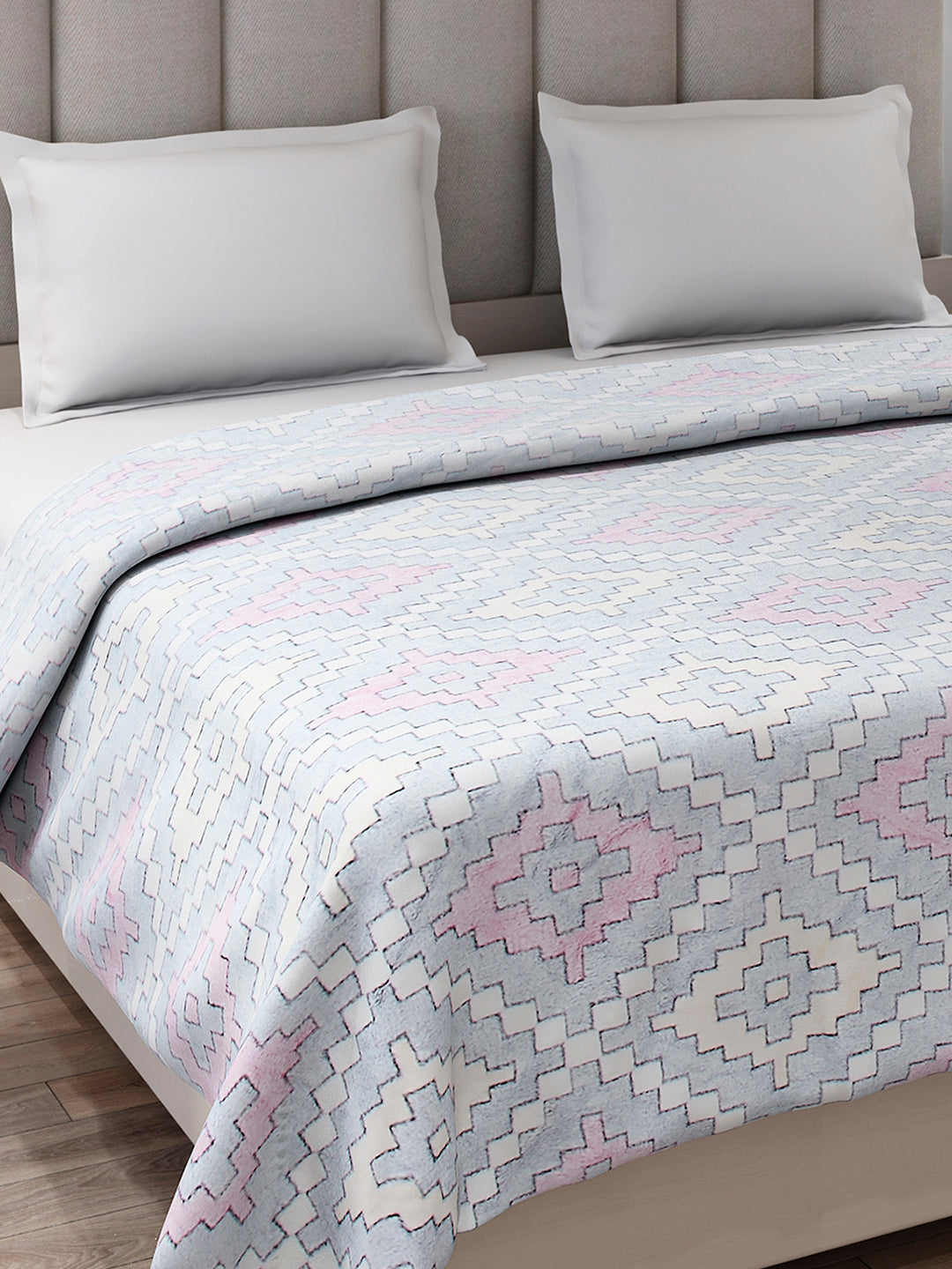 Printed Double Bed 300 GSM Blanket for AC Room - (Matrix)