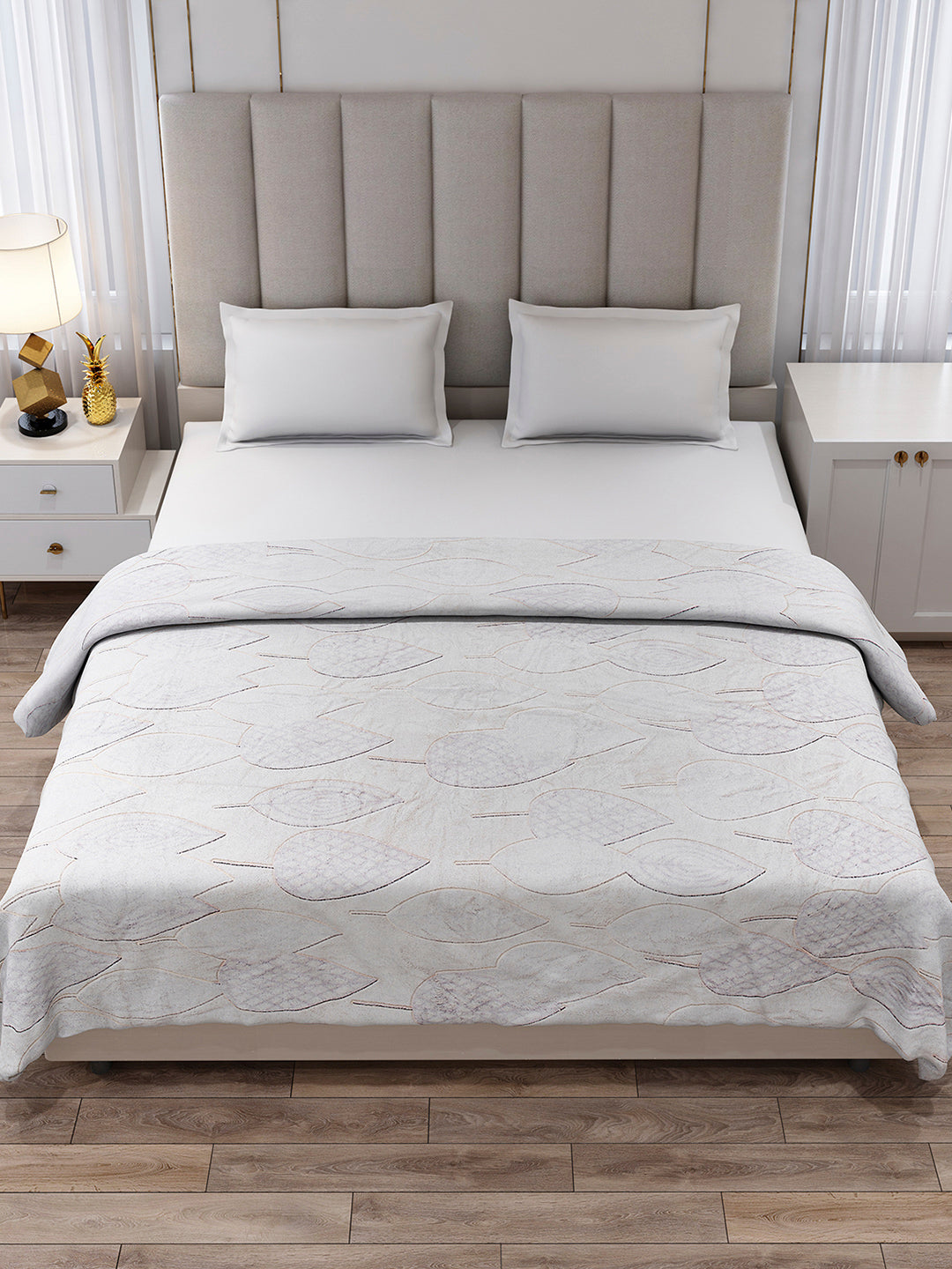 Printed Double Bed 300 GSM Blanket for AC Room - (Matrix)