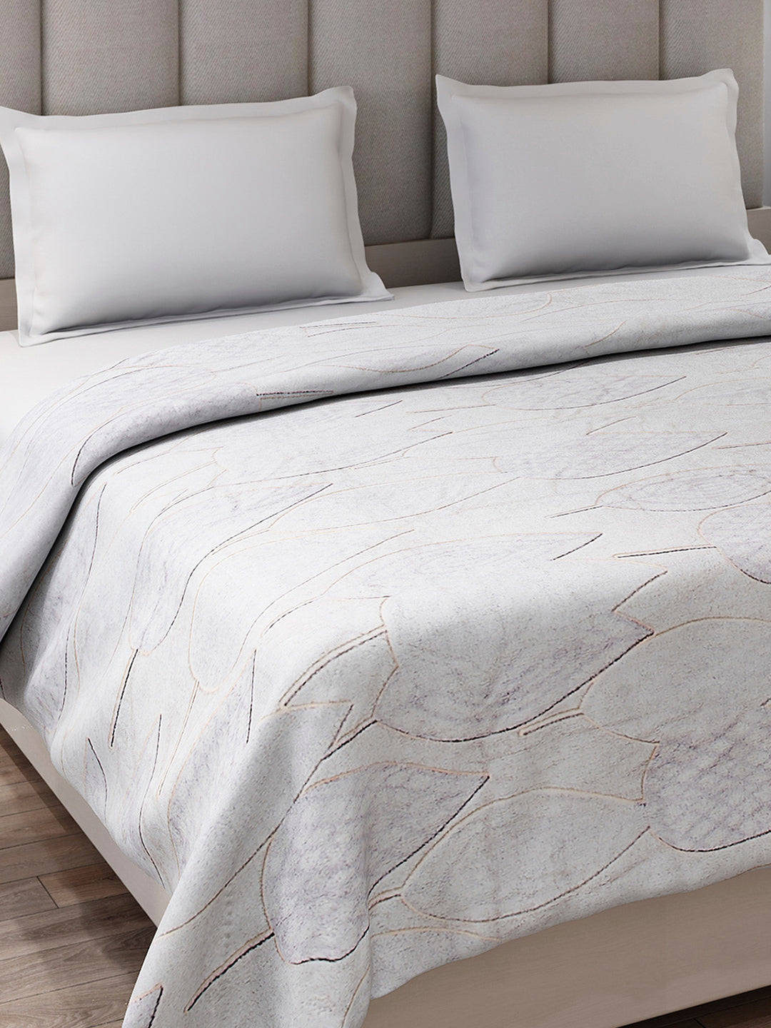 Printed Double Bed 300 GSM Blanket for AC Room - (Matrix)