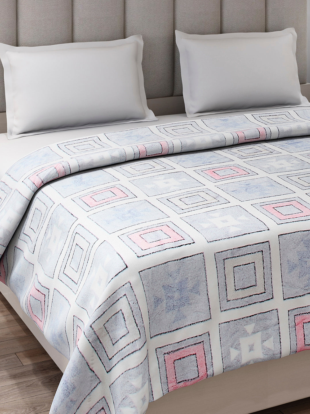 Printed Double Bed 300 GSM Blanket for AC Room - (Matrix)